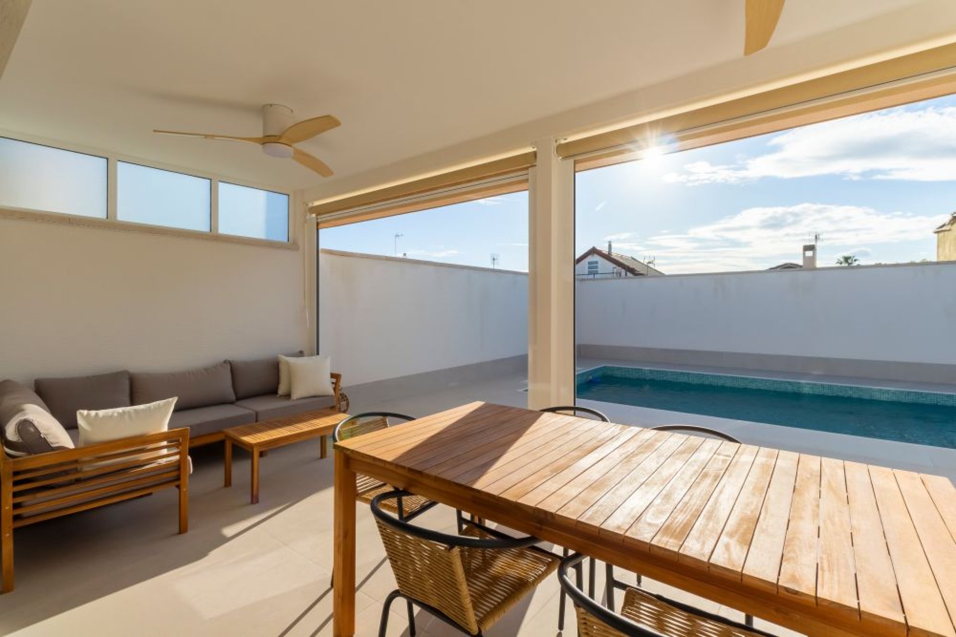 Reventa - Villa -
Torrevieja - La Siesta - El Salado - Torreta