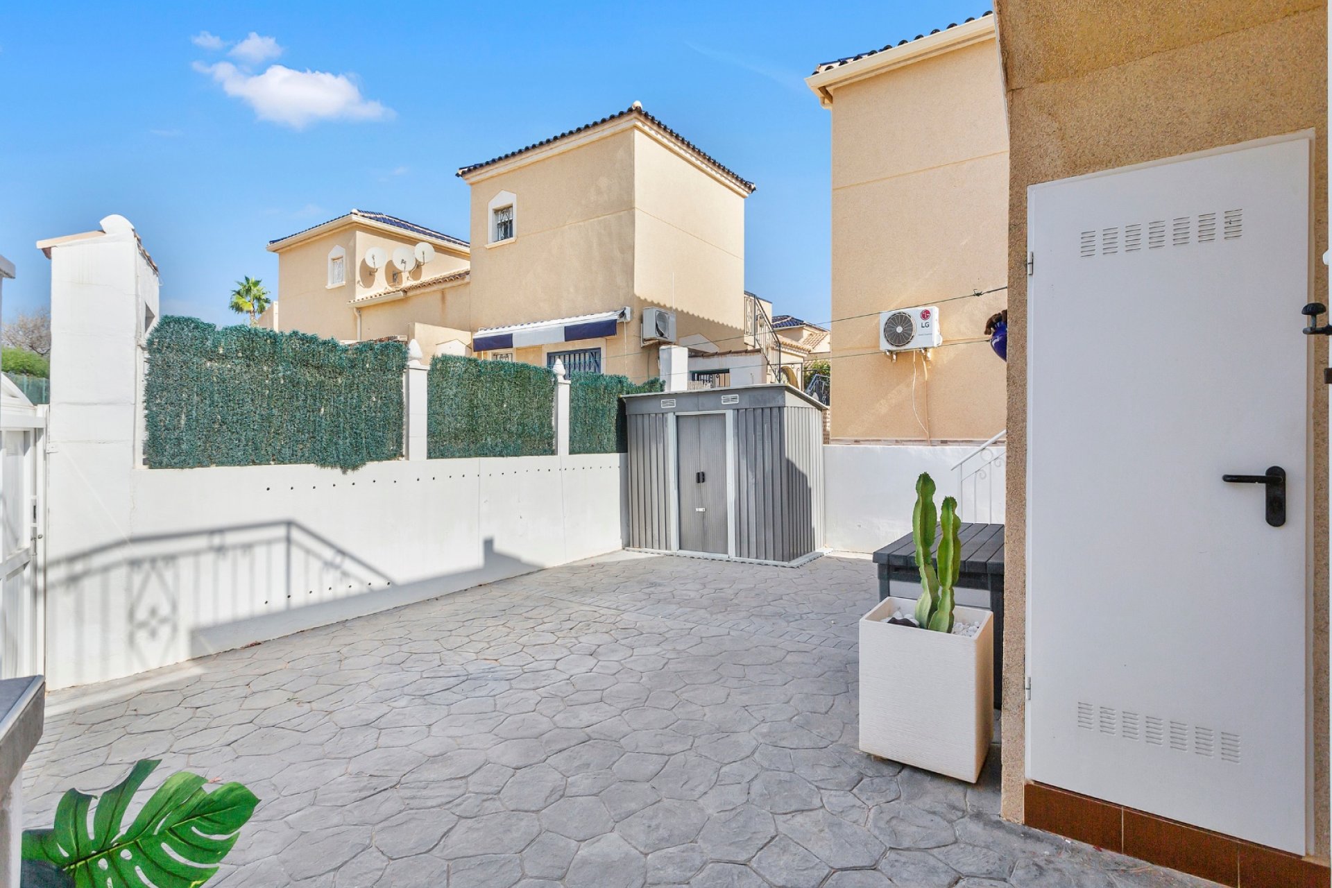 Reventa - Villa -
Torrevieja - Los Altos