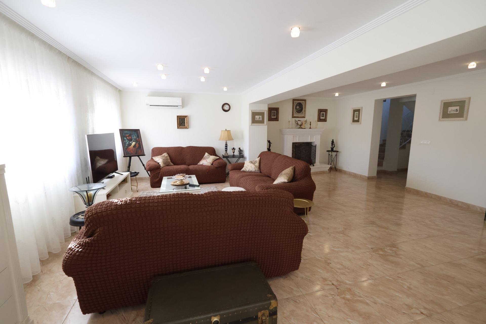Reventa - Villa -
Torrevieja - Los Balcones