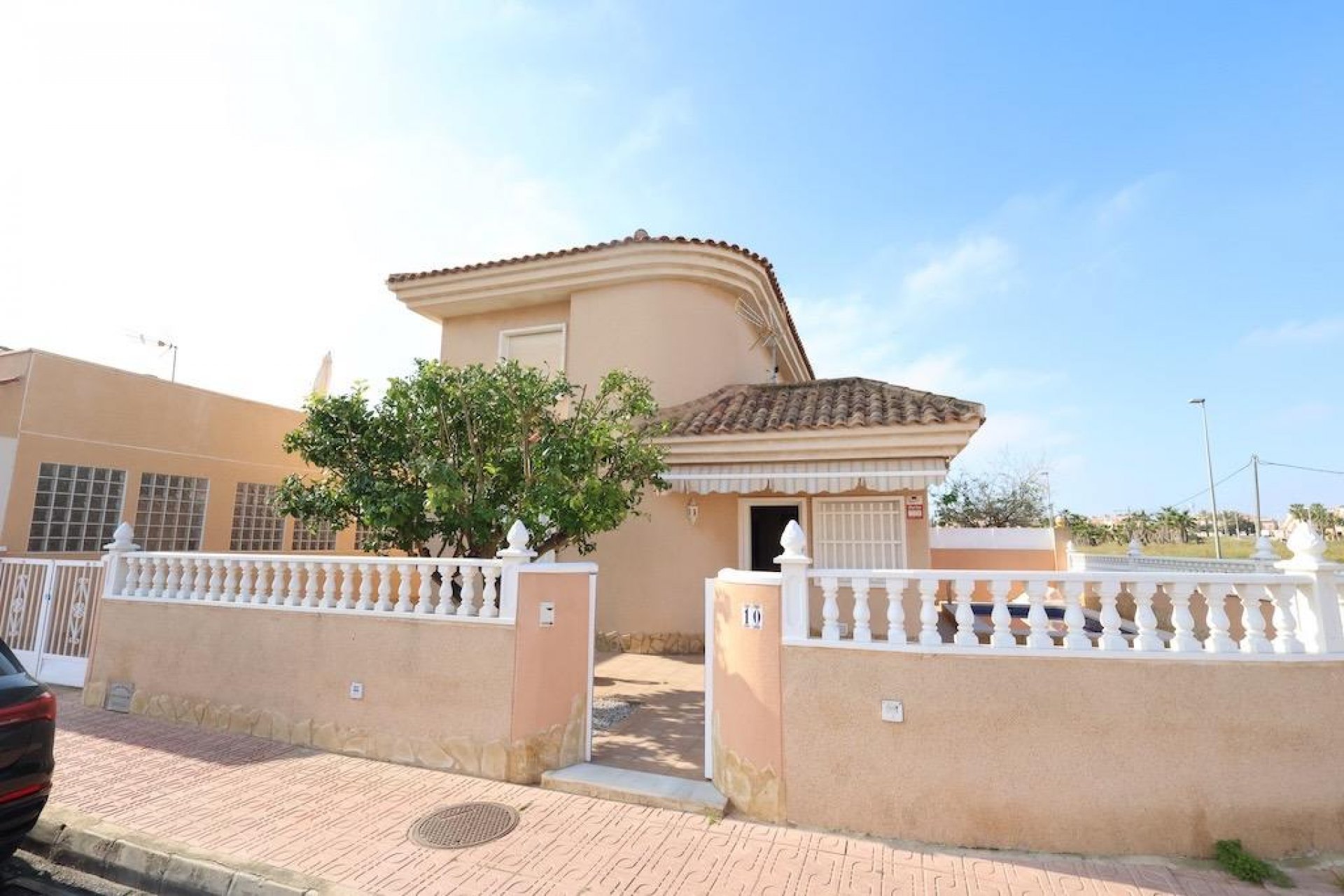 Reventa - Villa -
Torrevieja - Los Balcones