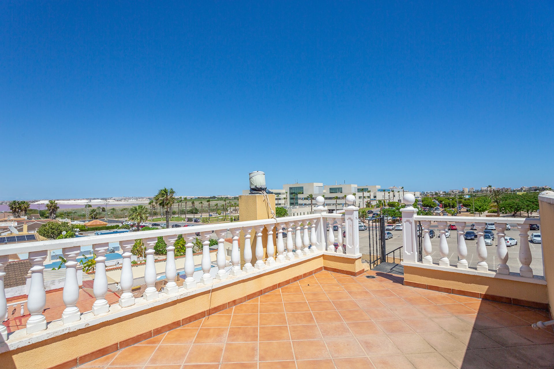 Reventa - Villa -
Torrevieja - Los Balcones