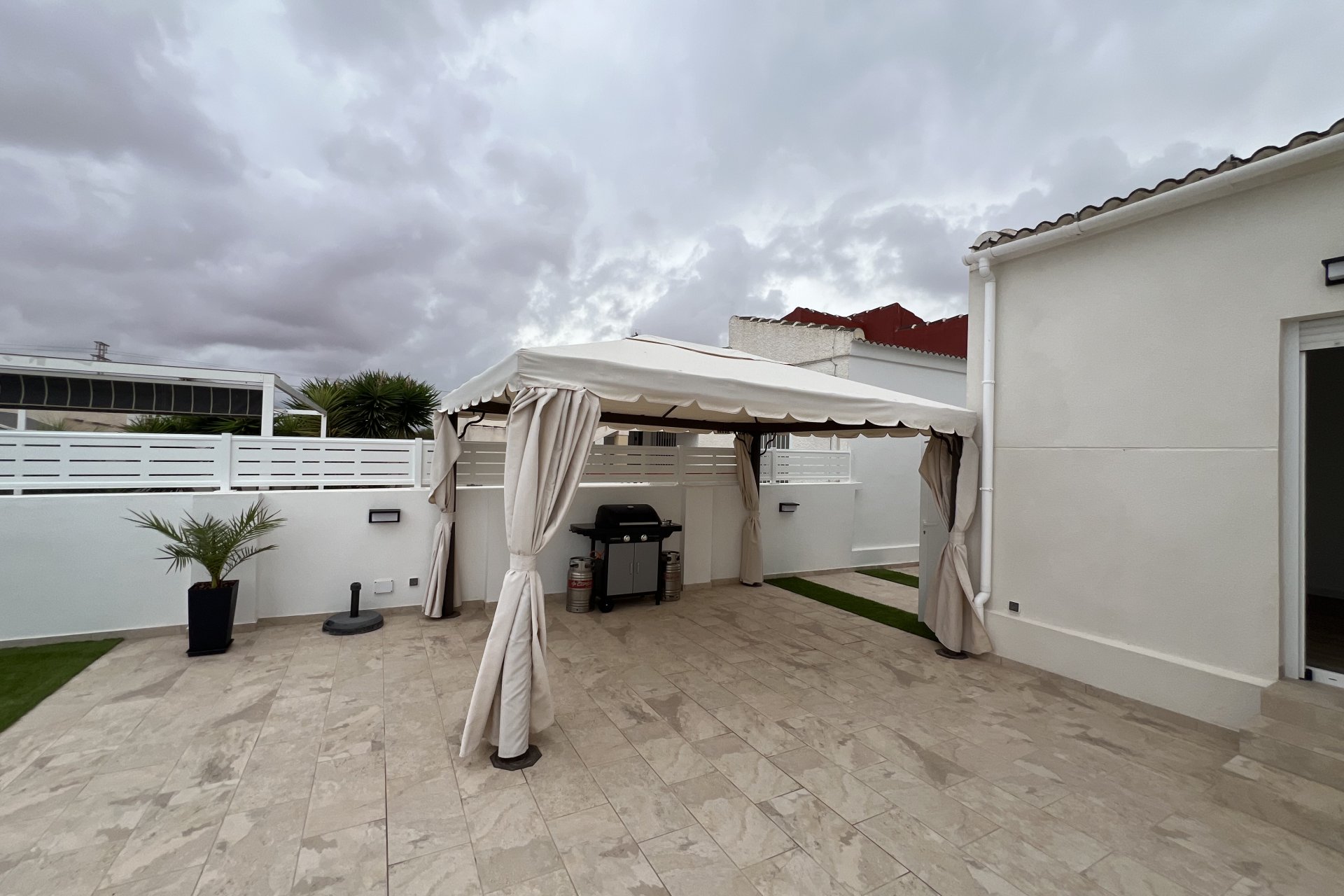 Reventa - Villa -
Torrevieja - San luis