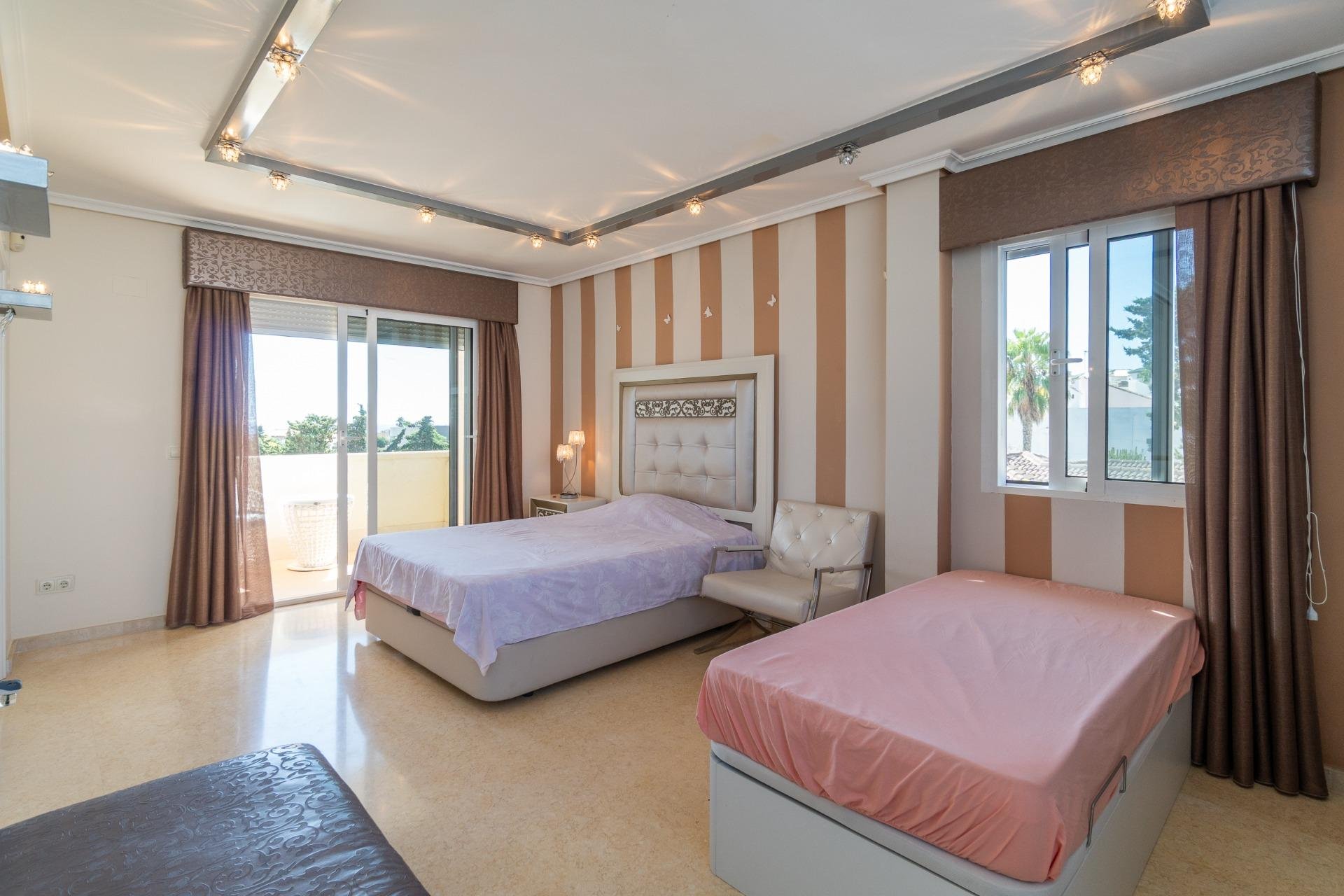 Reventa - Villa -
Torrevieja - Torre la mata