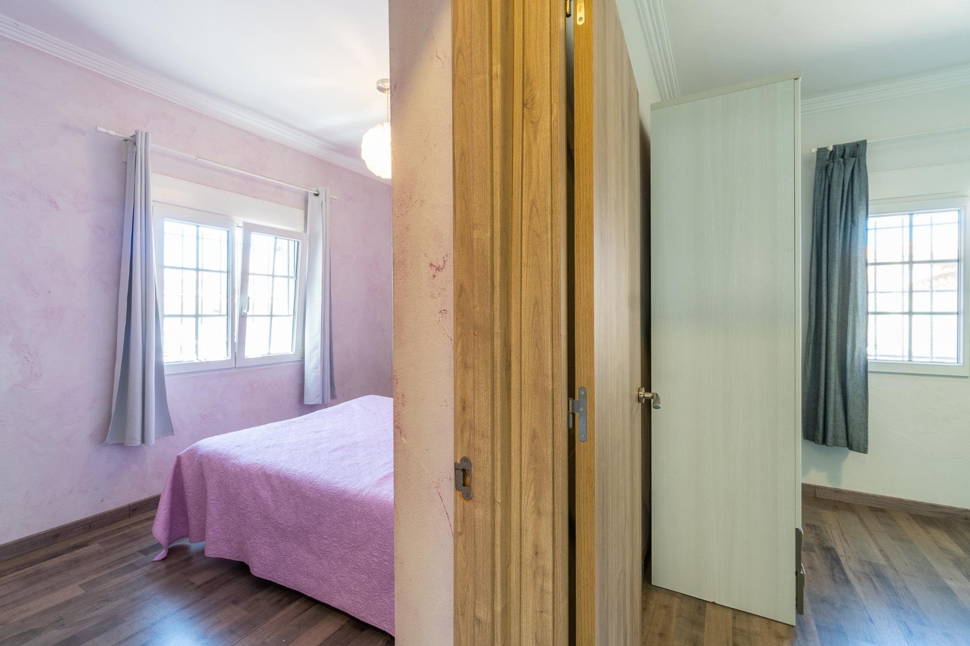 Reventa - Villa -
Torrevieja - Torreta florida