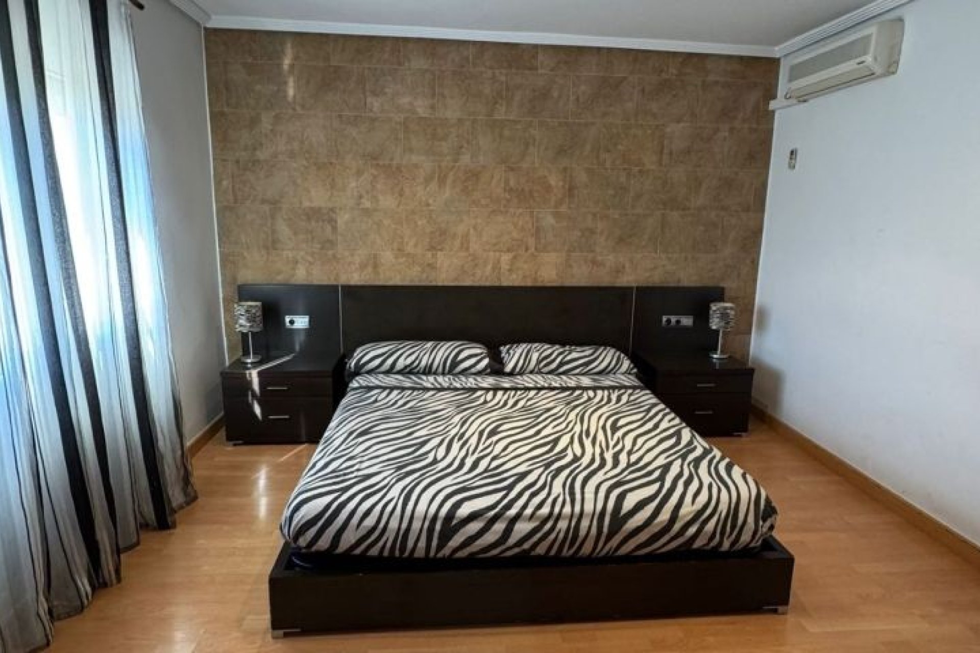 Reventa - Villa -
Torrevieja