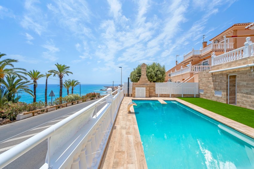 Reventa - Villa -
Torrevieja