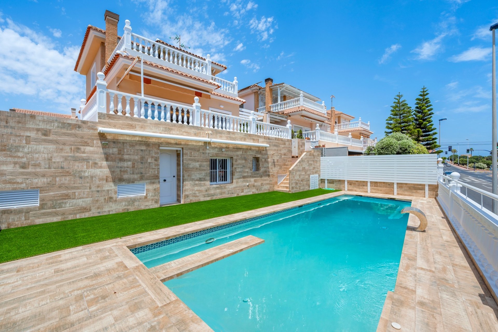 Reventa - Villa -
Torrevieja