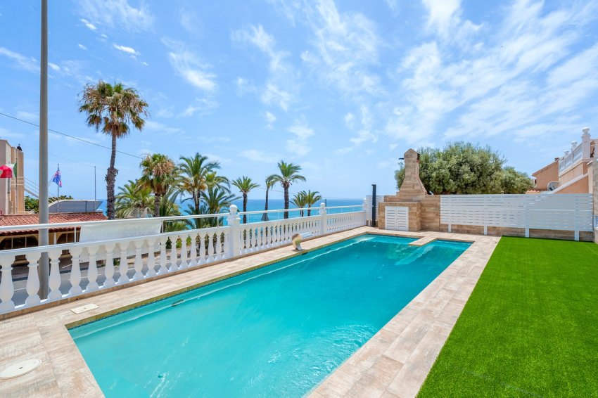Reventa - Villa -
Torrevieja