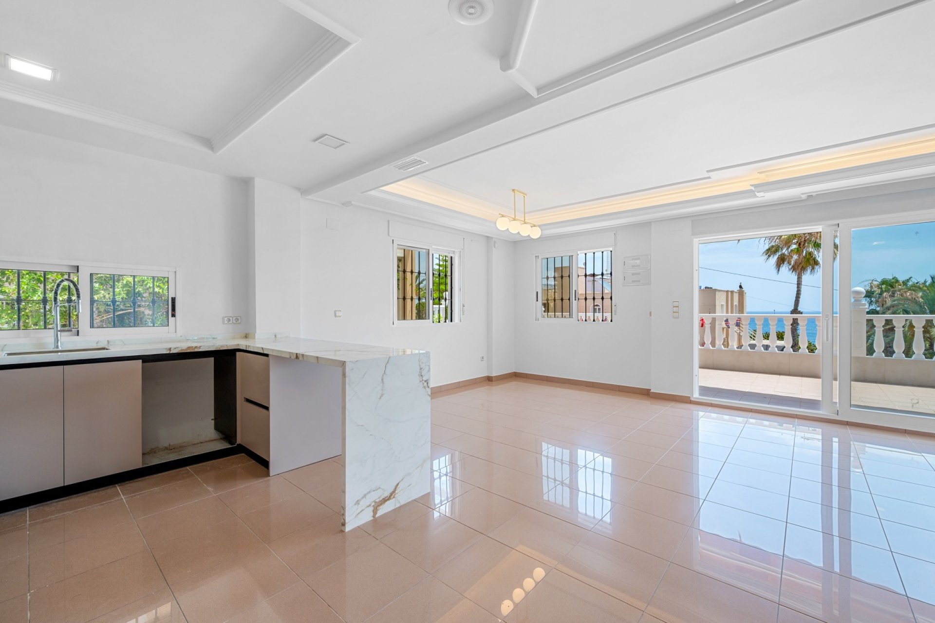 Reventa - Villa -
Torrevieja