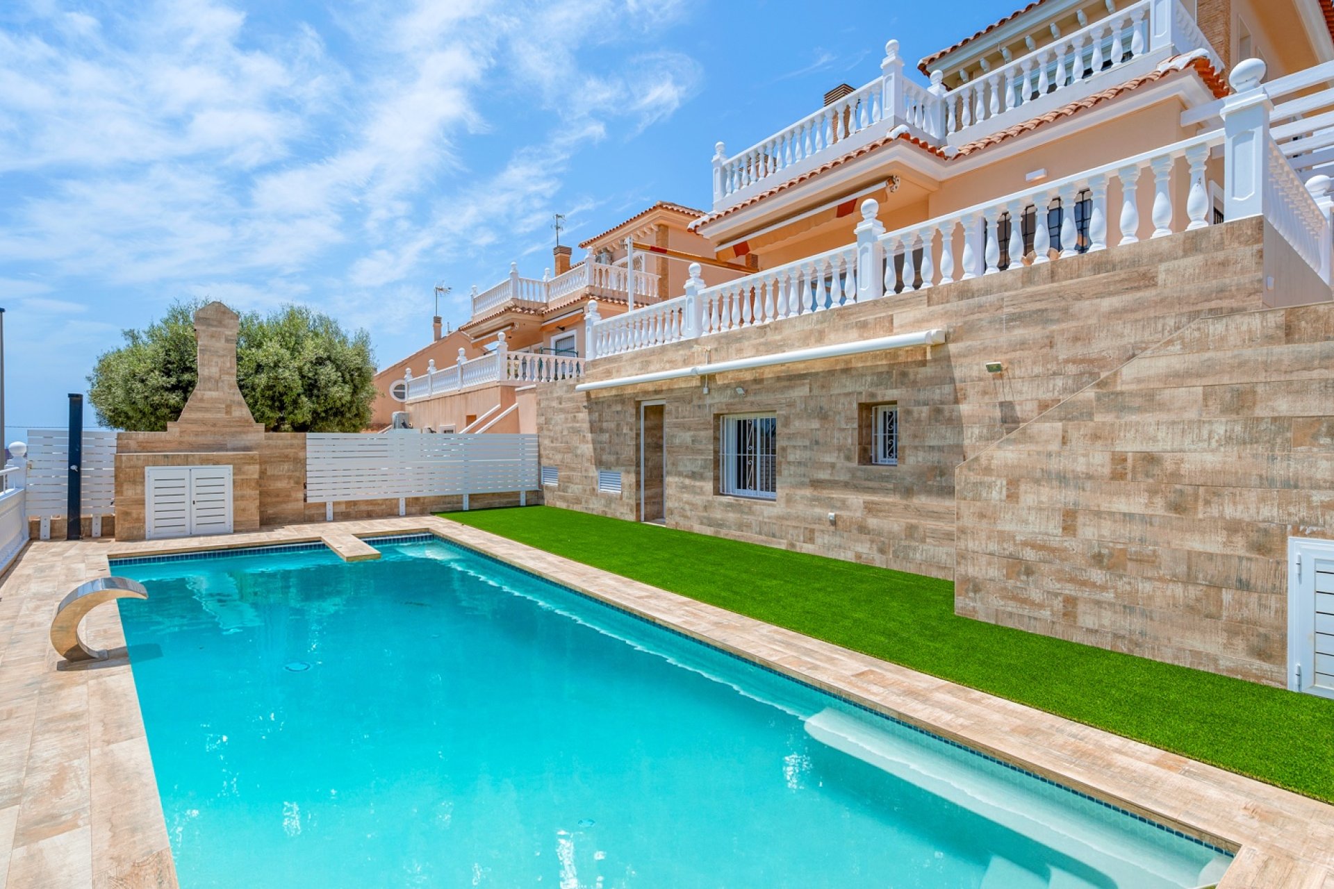 Reventa - Villa -
Torrevieja