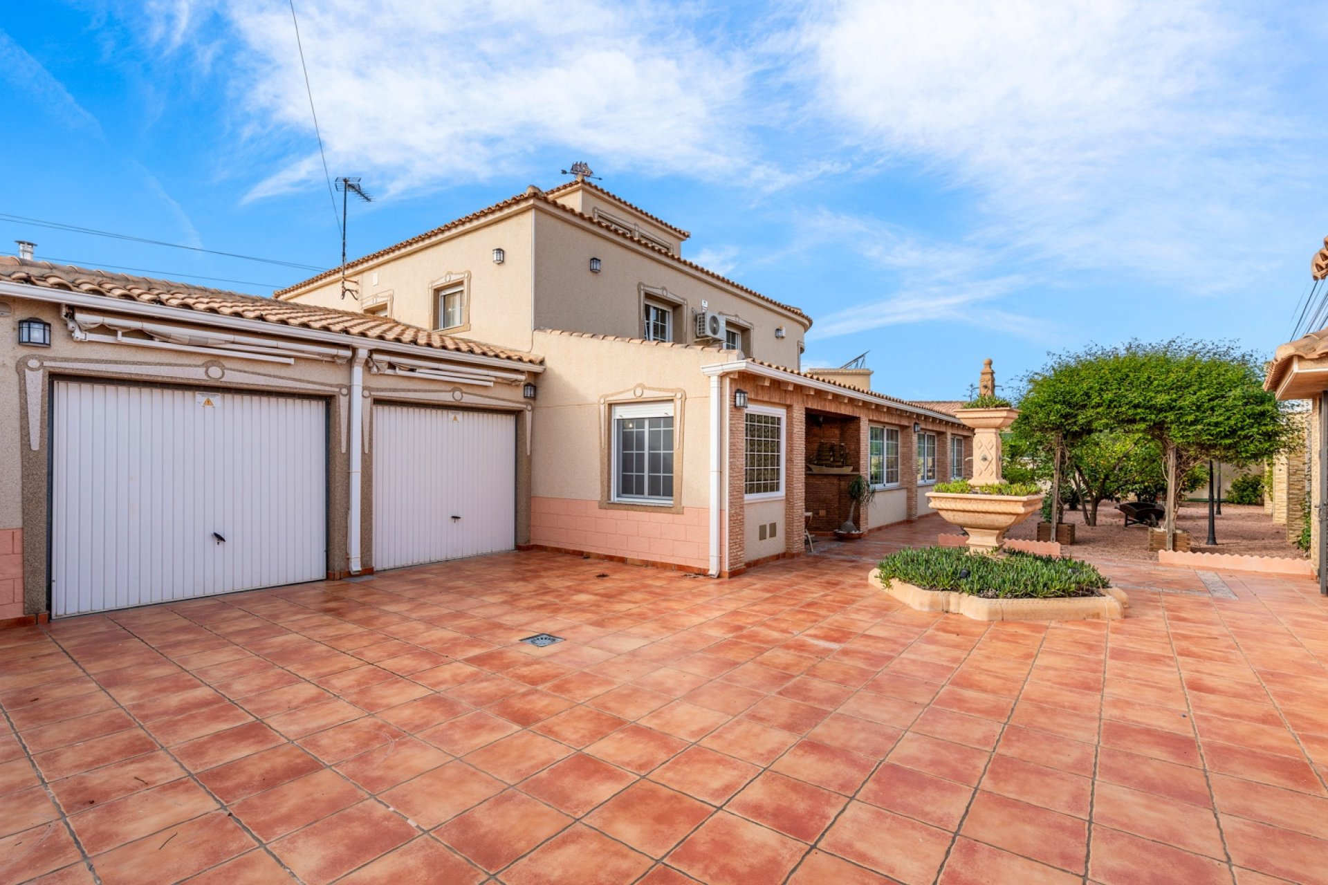 Reventa - Villa -
Torrevieja