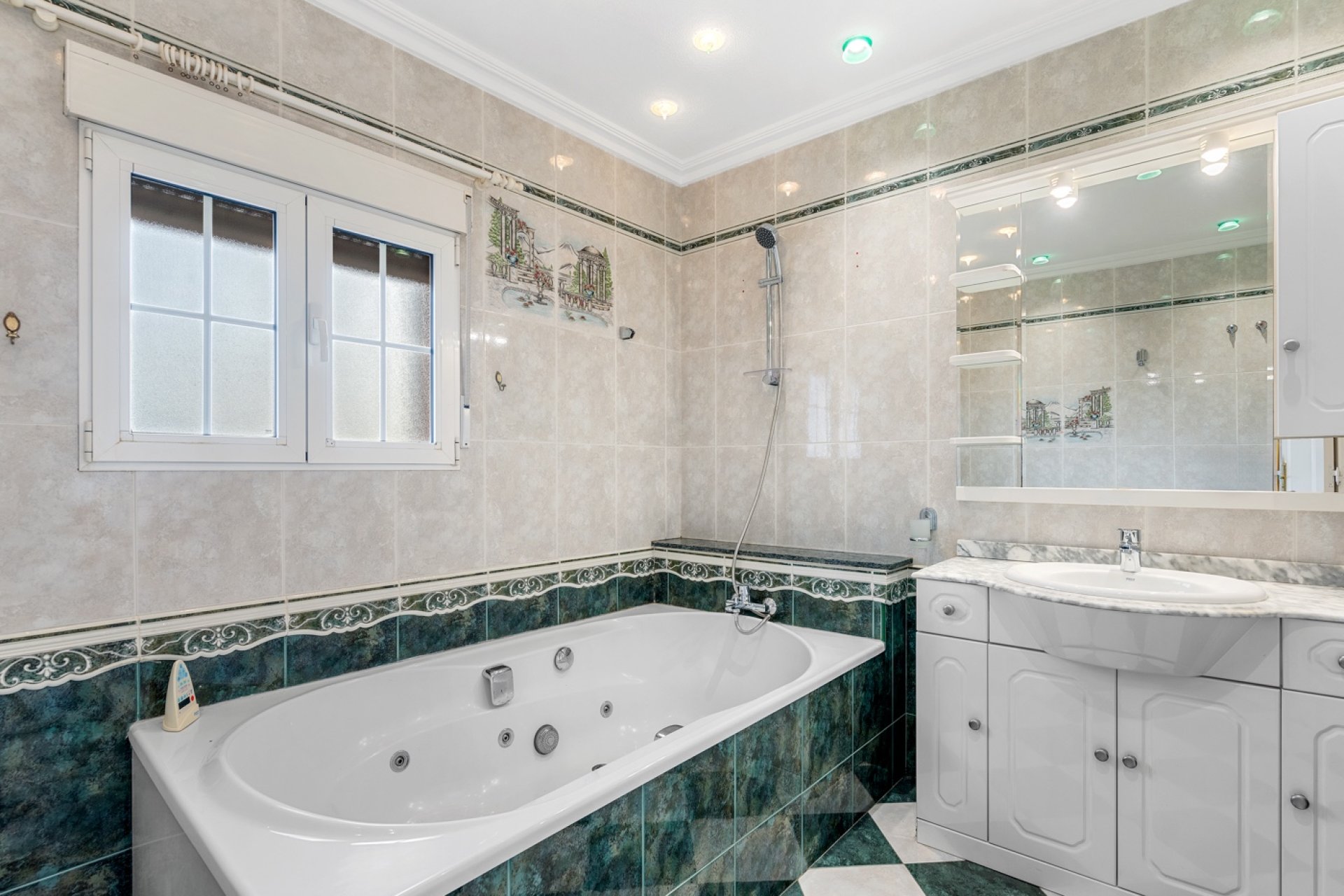 Reventa - Villa -
Torrevieja