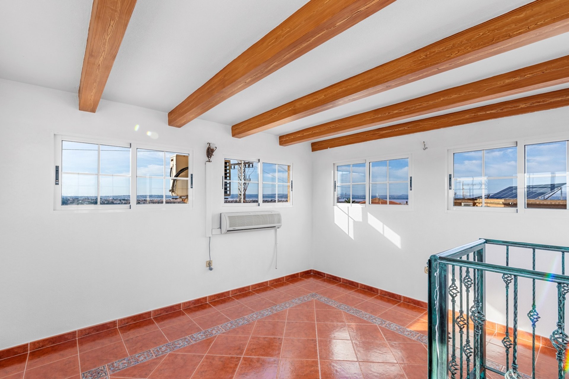 Reventa - Villa -
Torrevieja