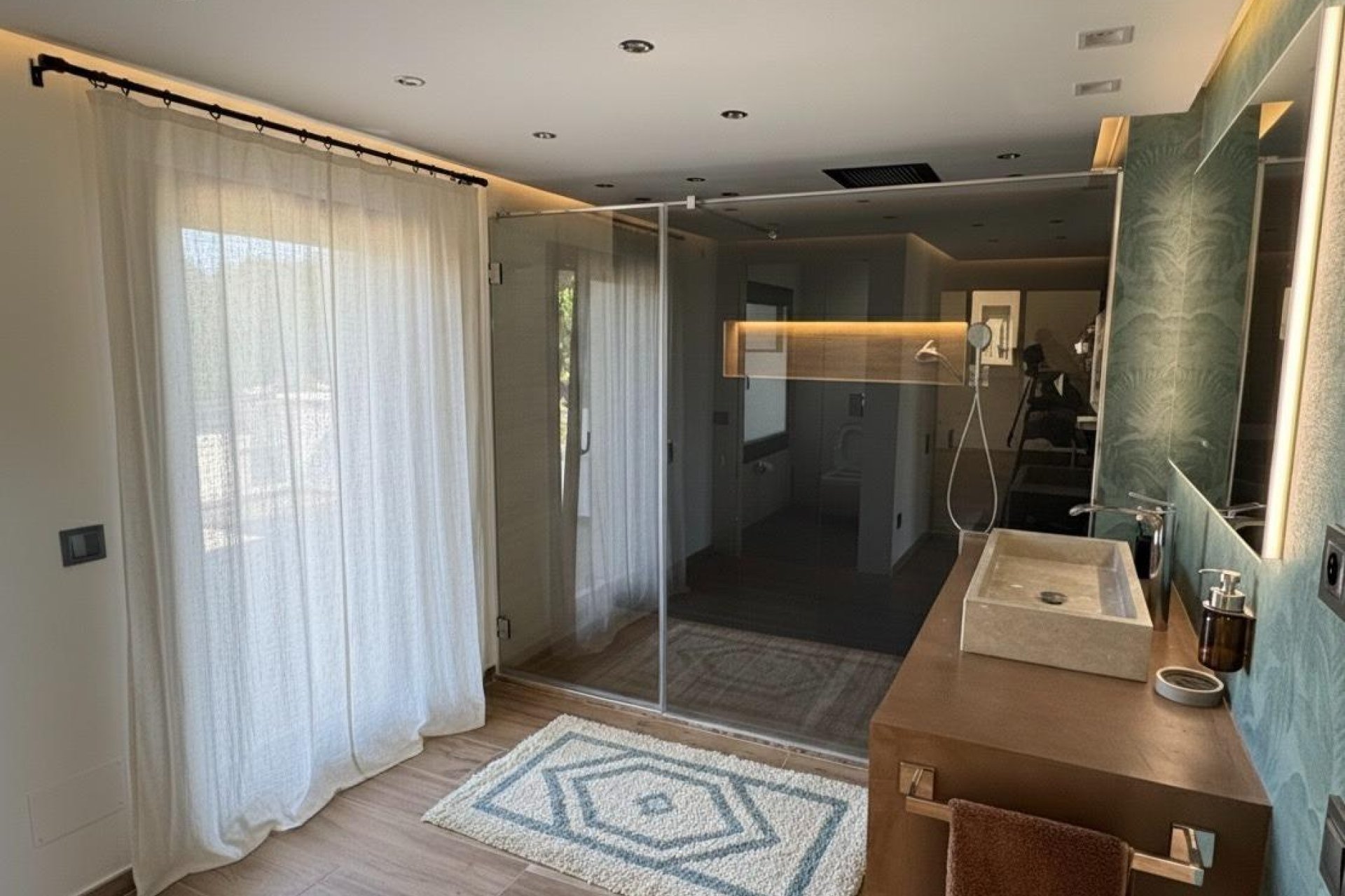 Reventa - Villa -
Valdemorillo - Mojadillas - Parque de las Infantas - El Paraiso