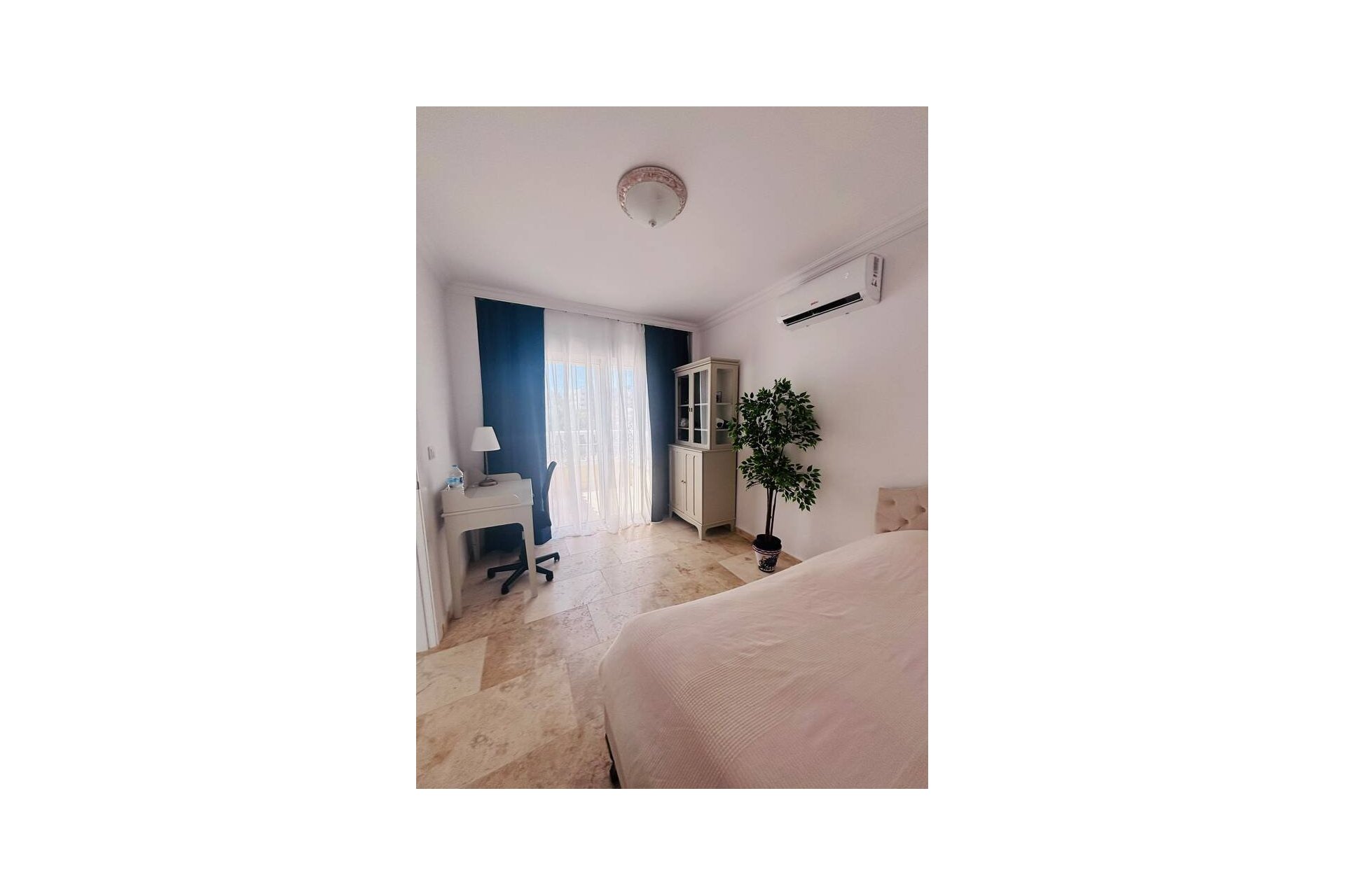 Reventa - Villa -
Villamartin - Blue Lagoon