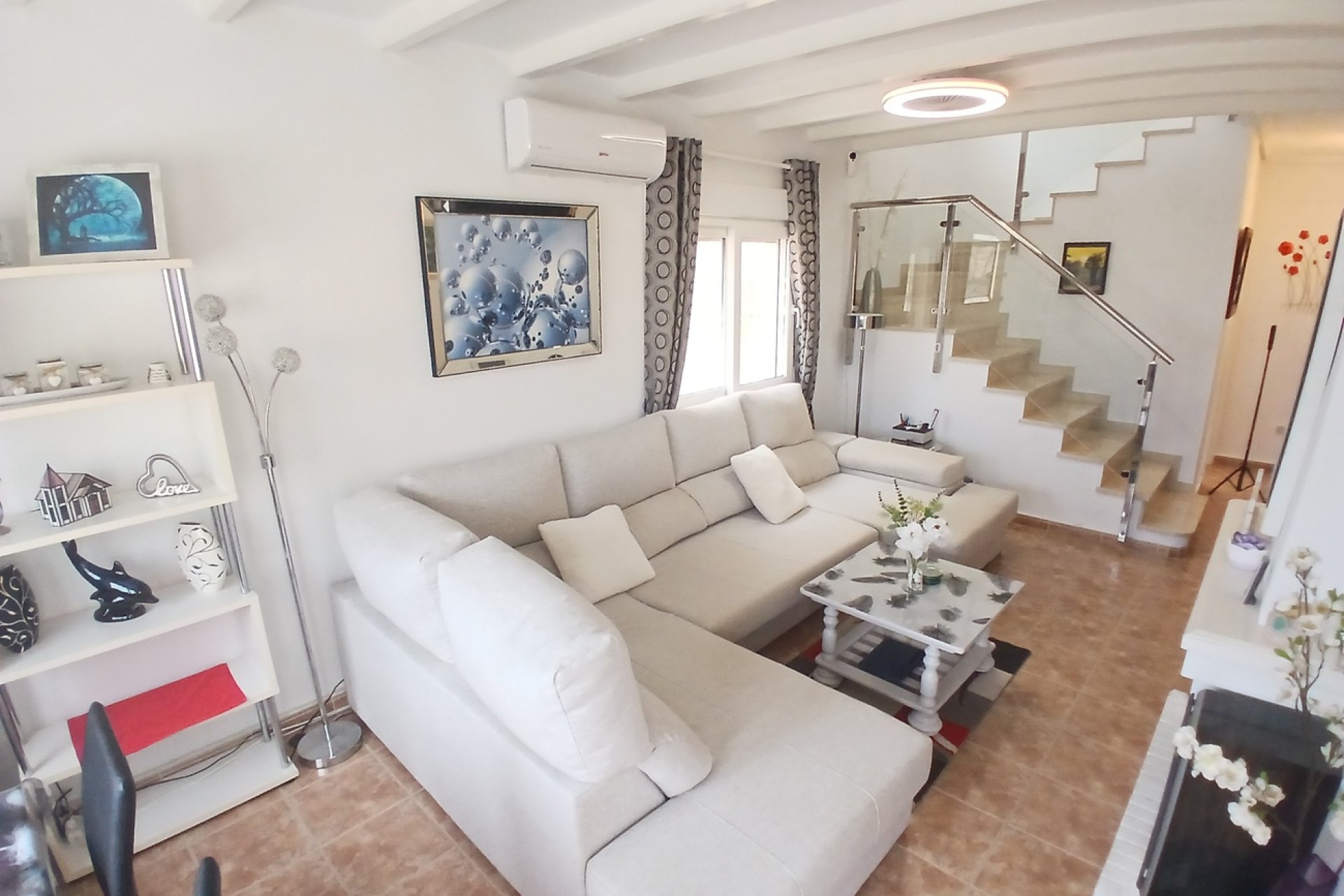 Reventa - Villa -
Villamartin - Costa Blanca