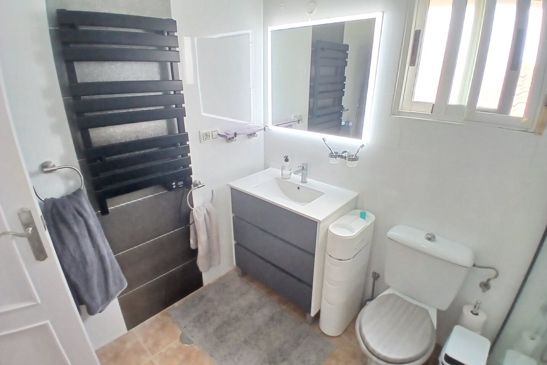 Reventa - Villa -
Villamartin - Costa Blanca