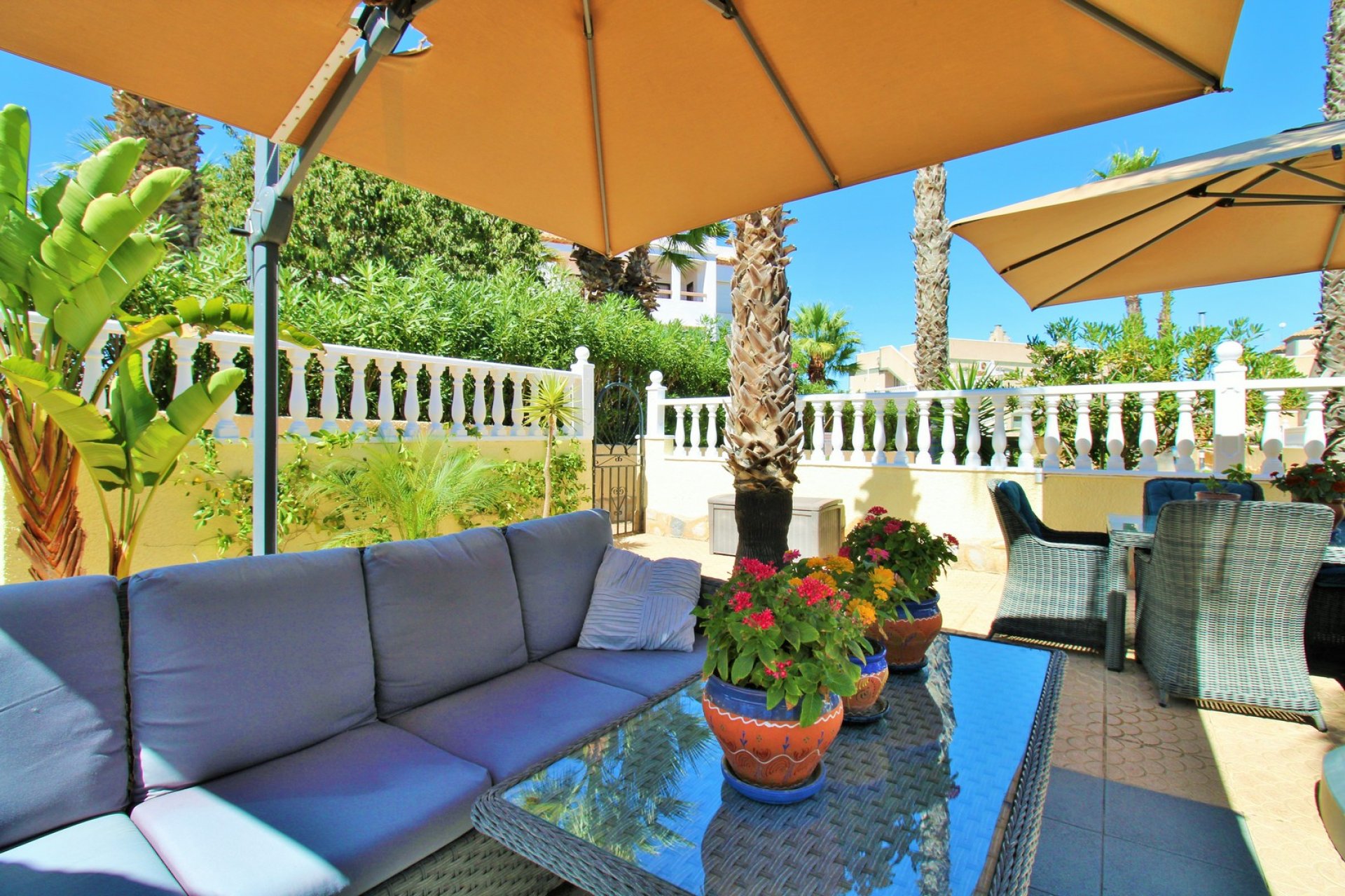 Reventa - Villa -
Villamartin - Las Violetas