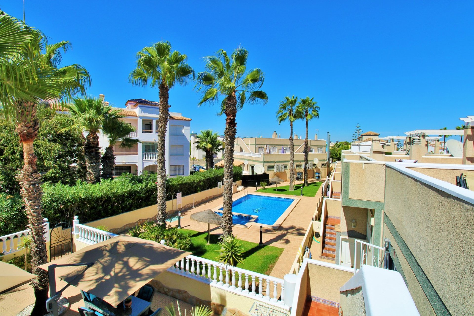 Reventa - Villa -
Villamartin - Las Violetas