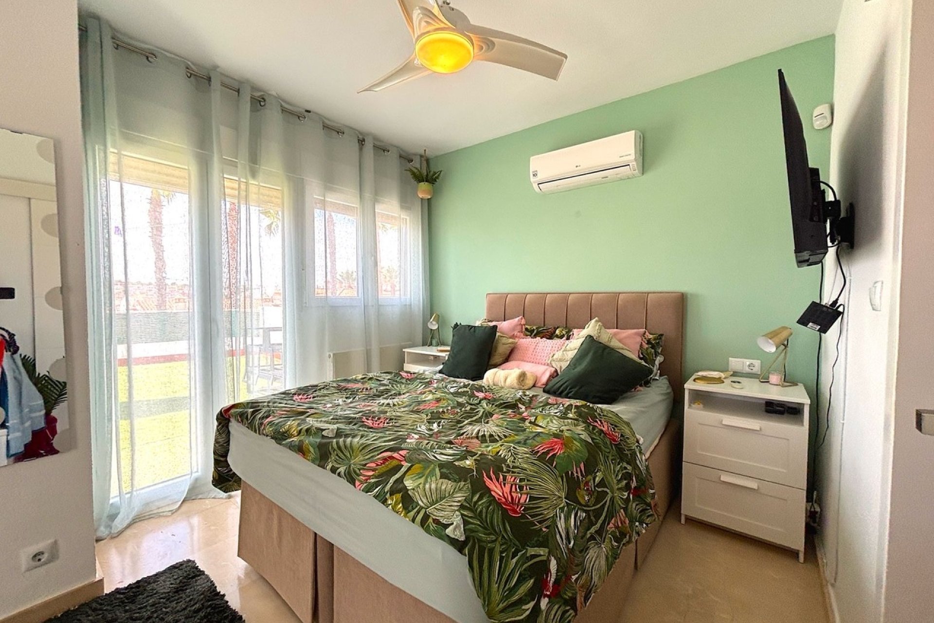 Reventa - Villa -
Villamartin, Orihuela Costa - Villamartín