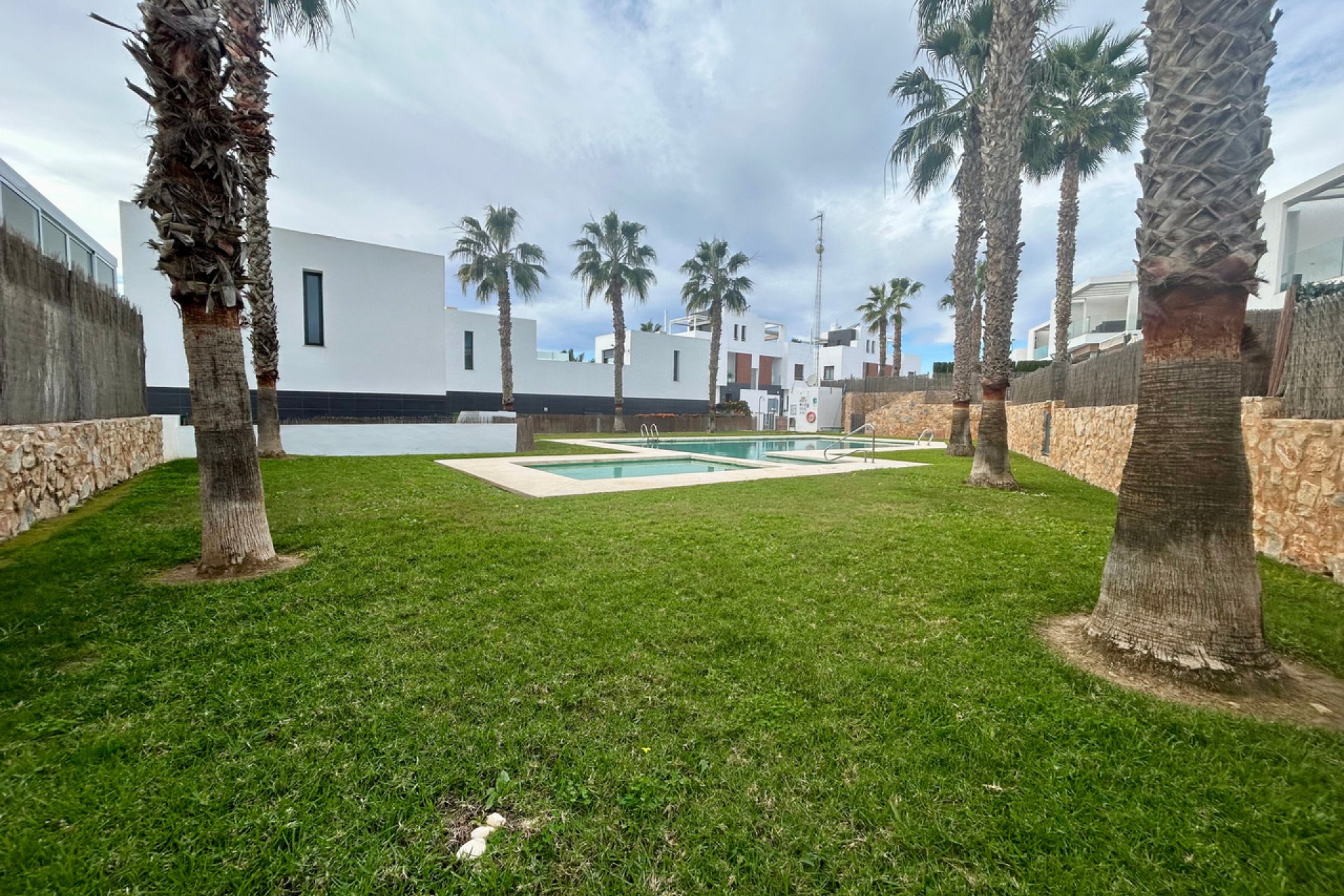 Reventa - Villa -
Villamartin, Orihuela Costa - Villamartín
