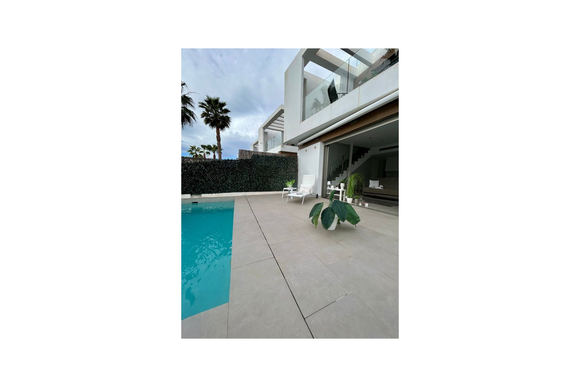 Reventa - Villa -
Villamartin, Orihuela Costa - Villamartín