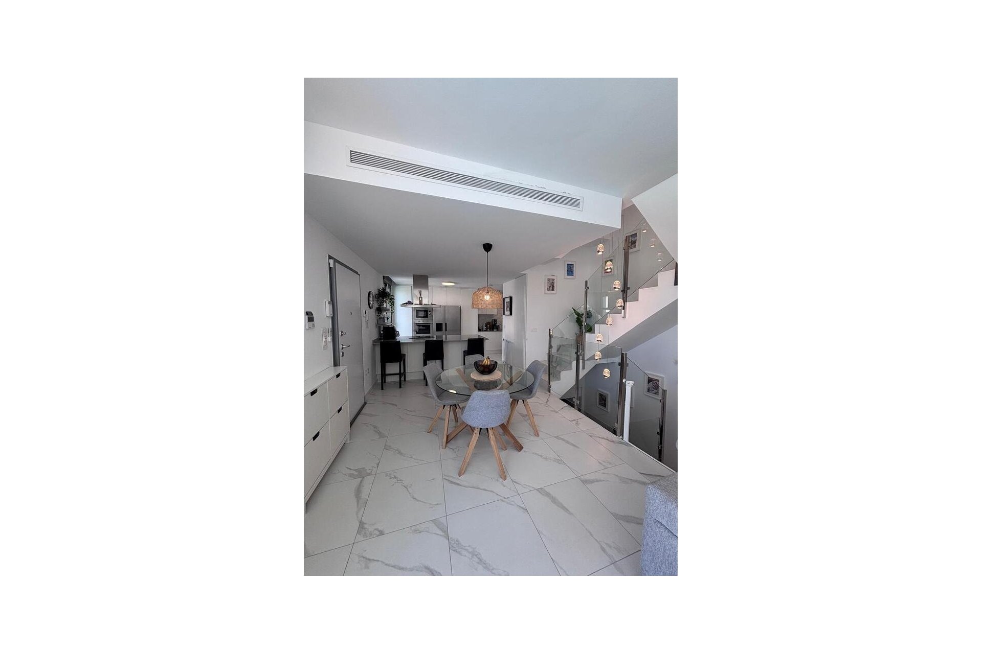 Reventa - Villa -
Villamartin - PAU 8