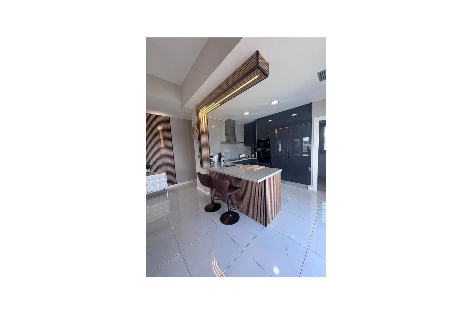 Reventa - Villa -
Villamartin - PAU 8