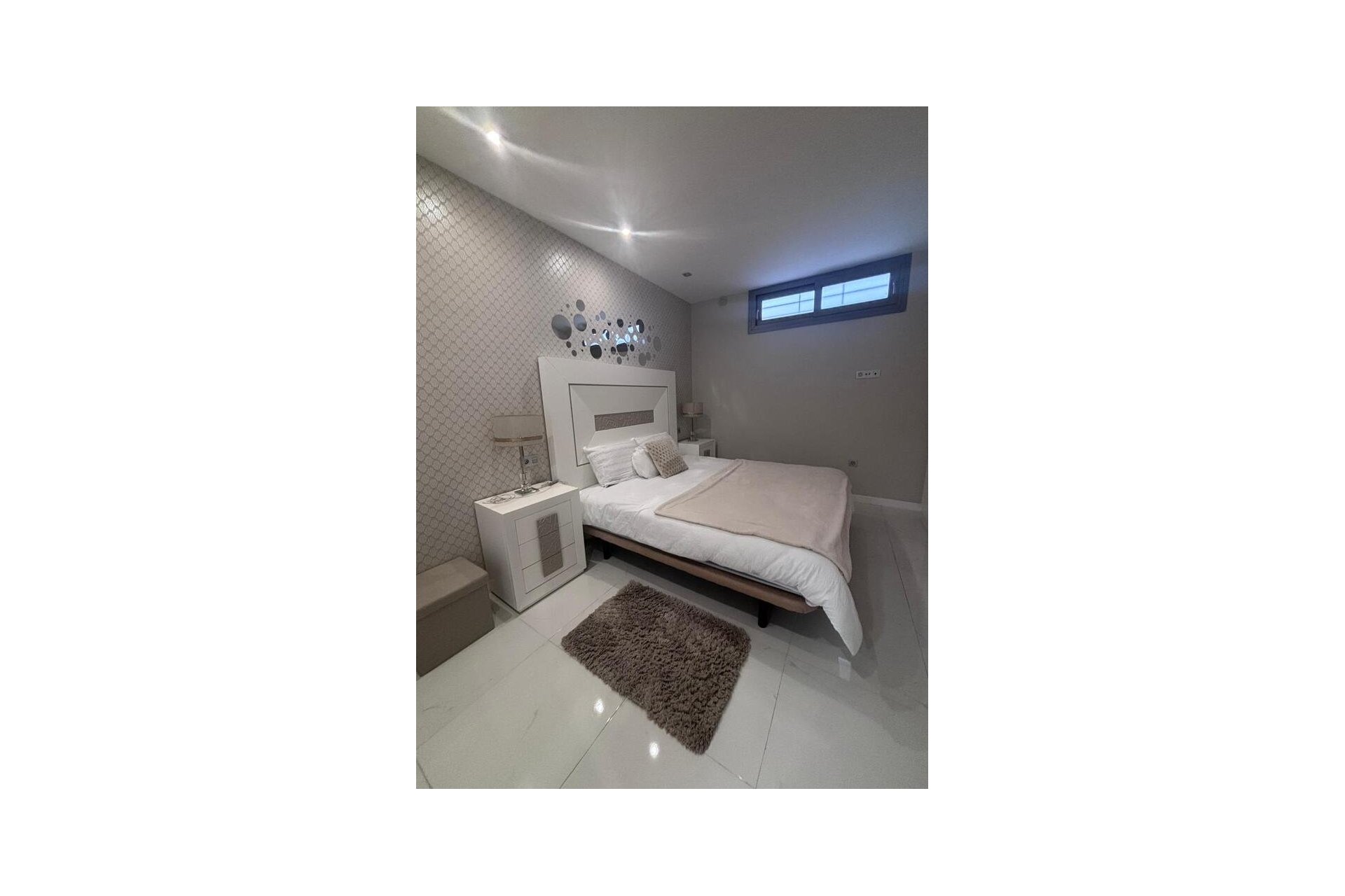 Reventa - Villa -
Villamartin - PAU 8