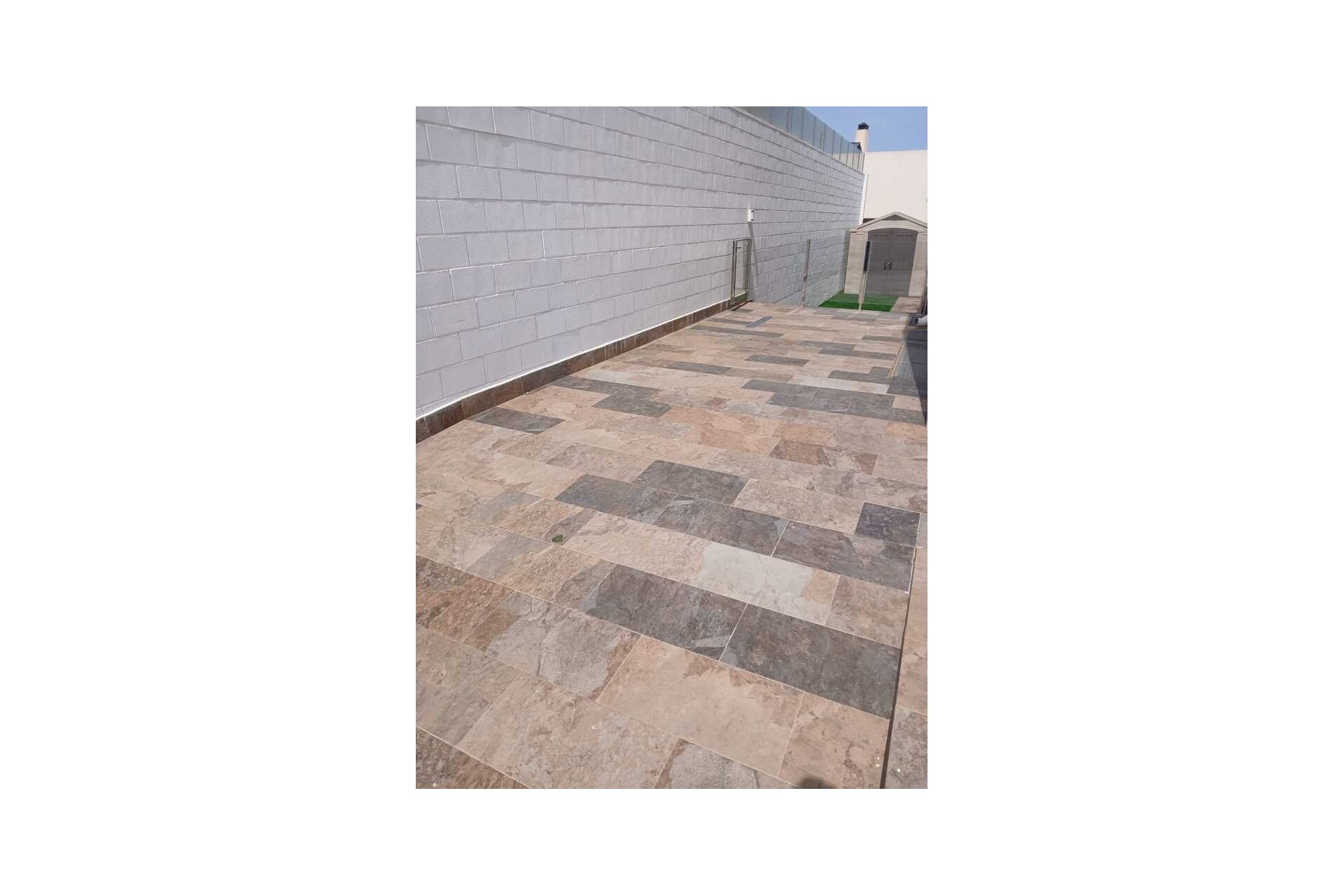 Reventa - Villa -
Villamartin - PAU 8