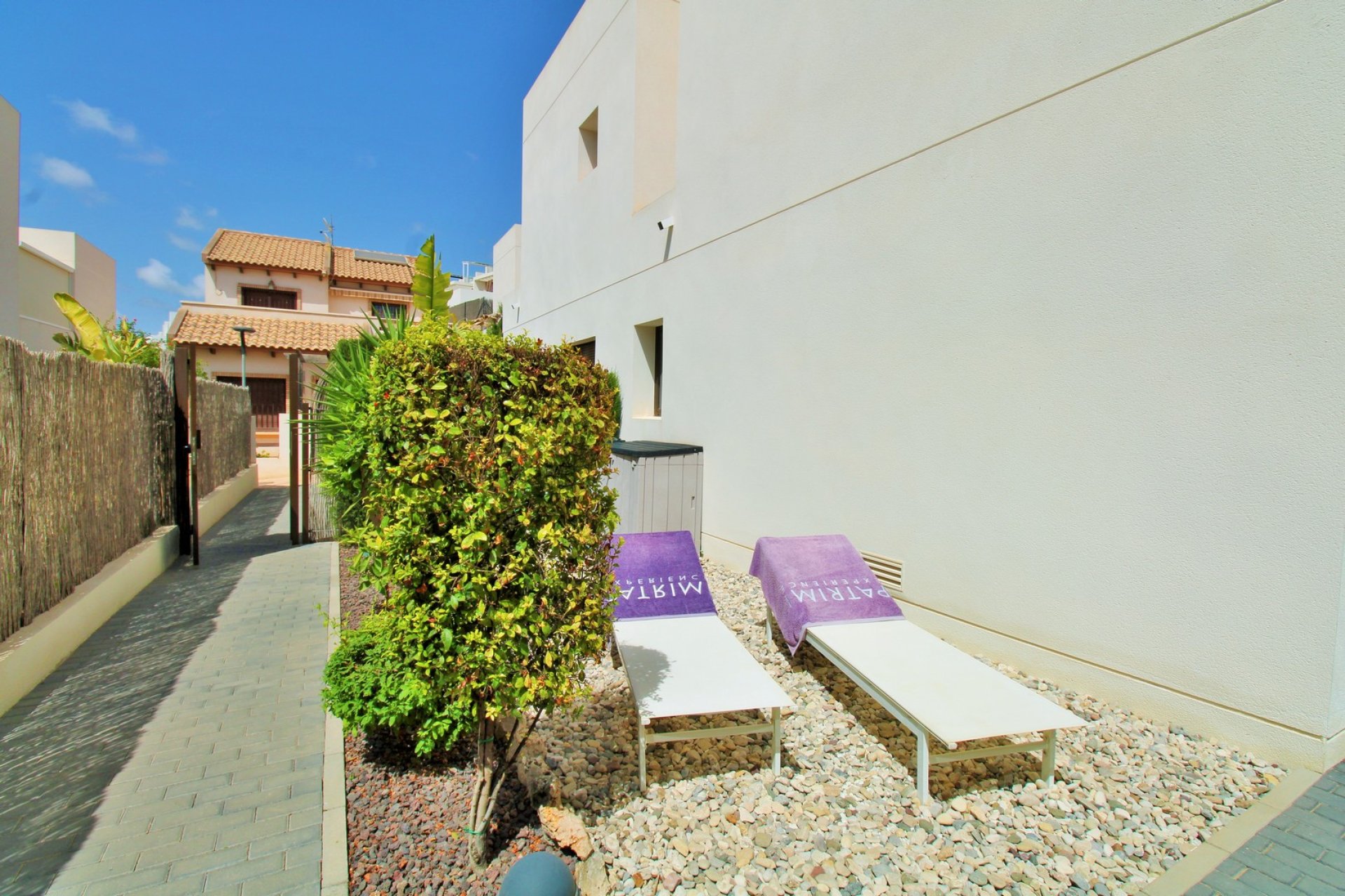 Reventa - Villa -
Villamartin - PAU 8