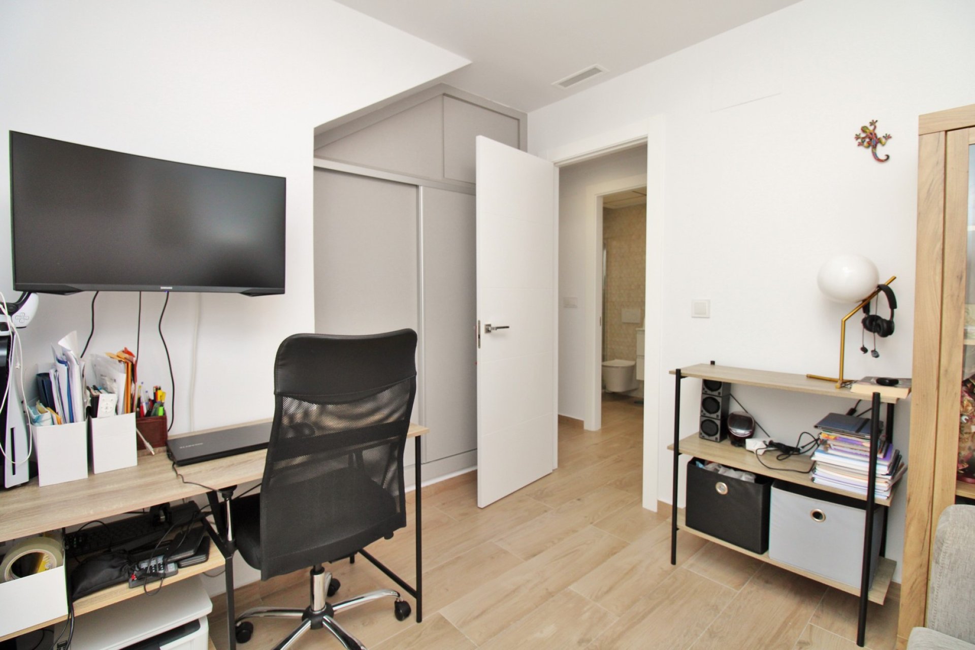 Reventa - Villa -
Villamartin - Villamartín