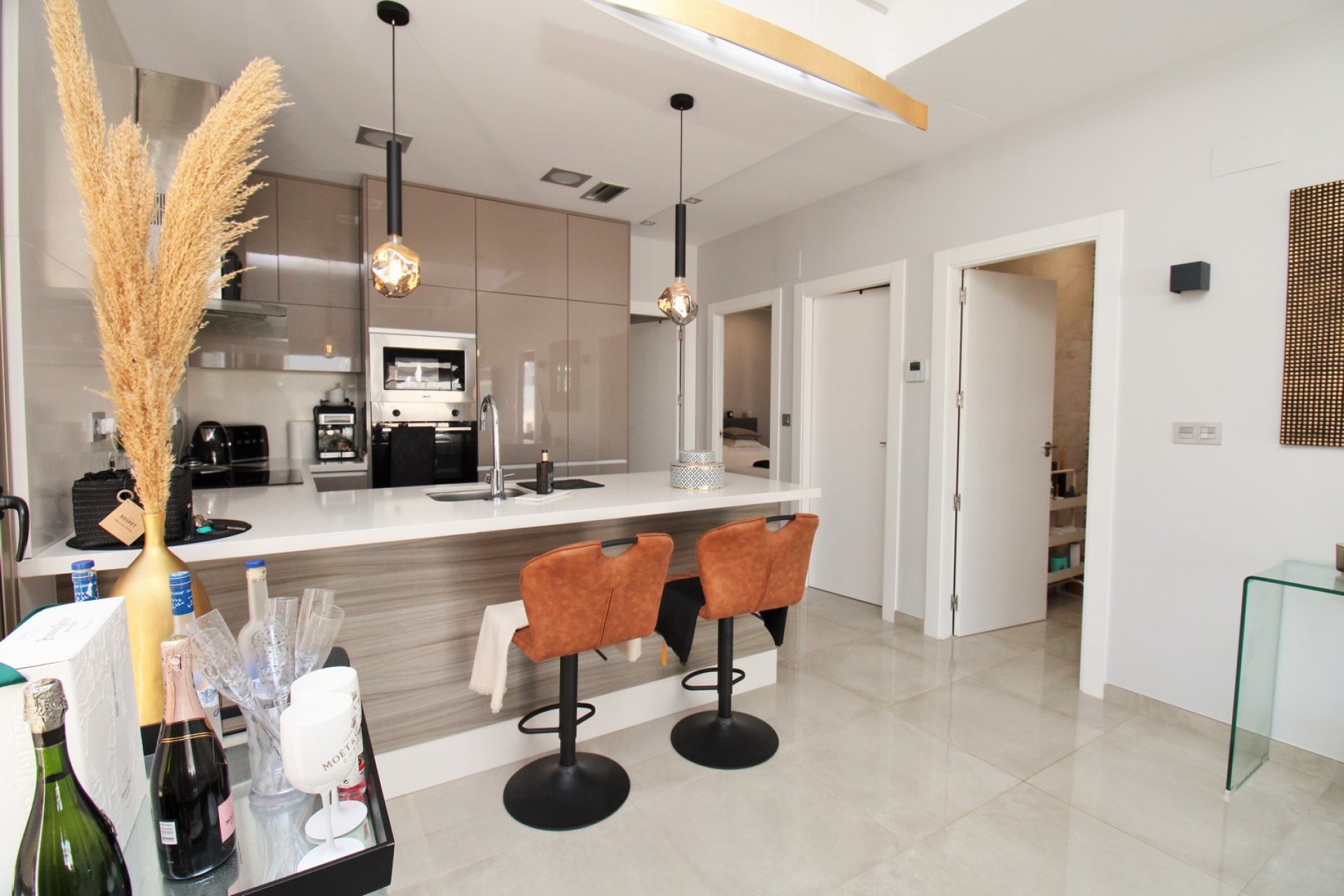 Reventa - Villa -
Villamartin - Villamartín