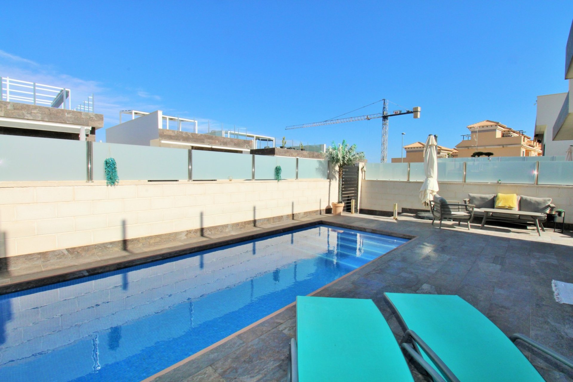 Reventa - Villa -
Villamartin - Villamartín