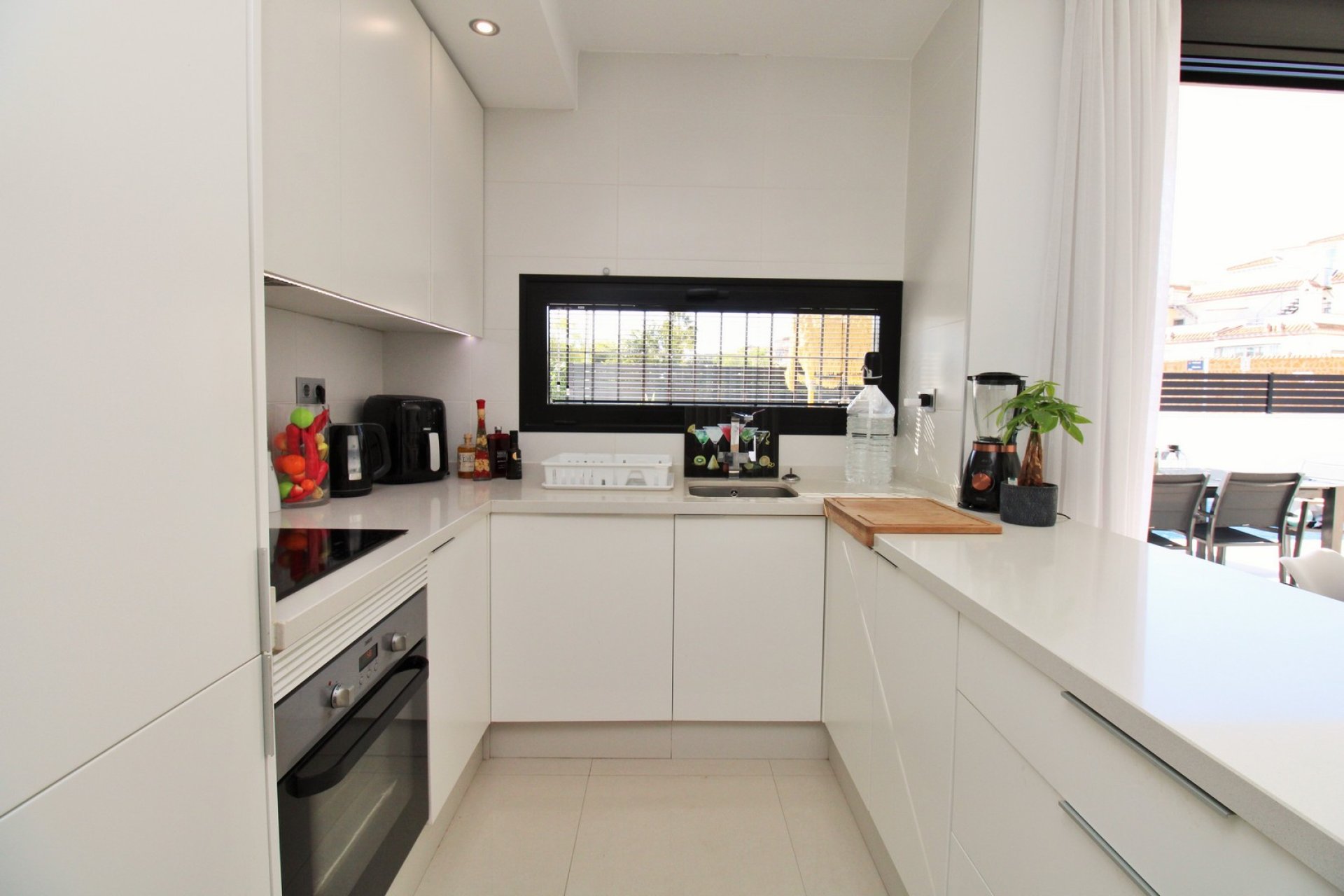 Reventa - Villa -
Villamartin - Villamartín