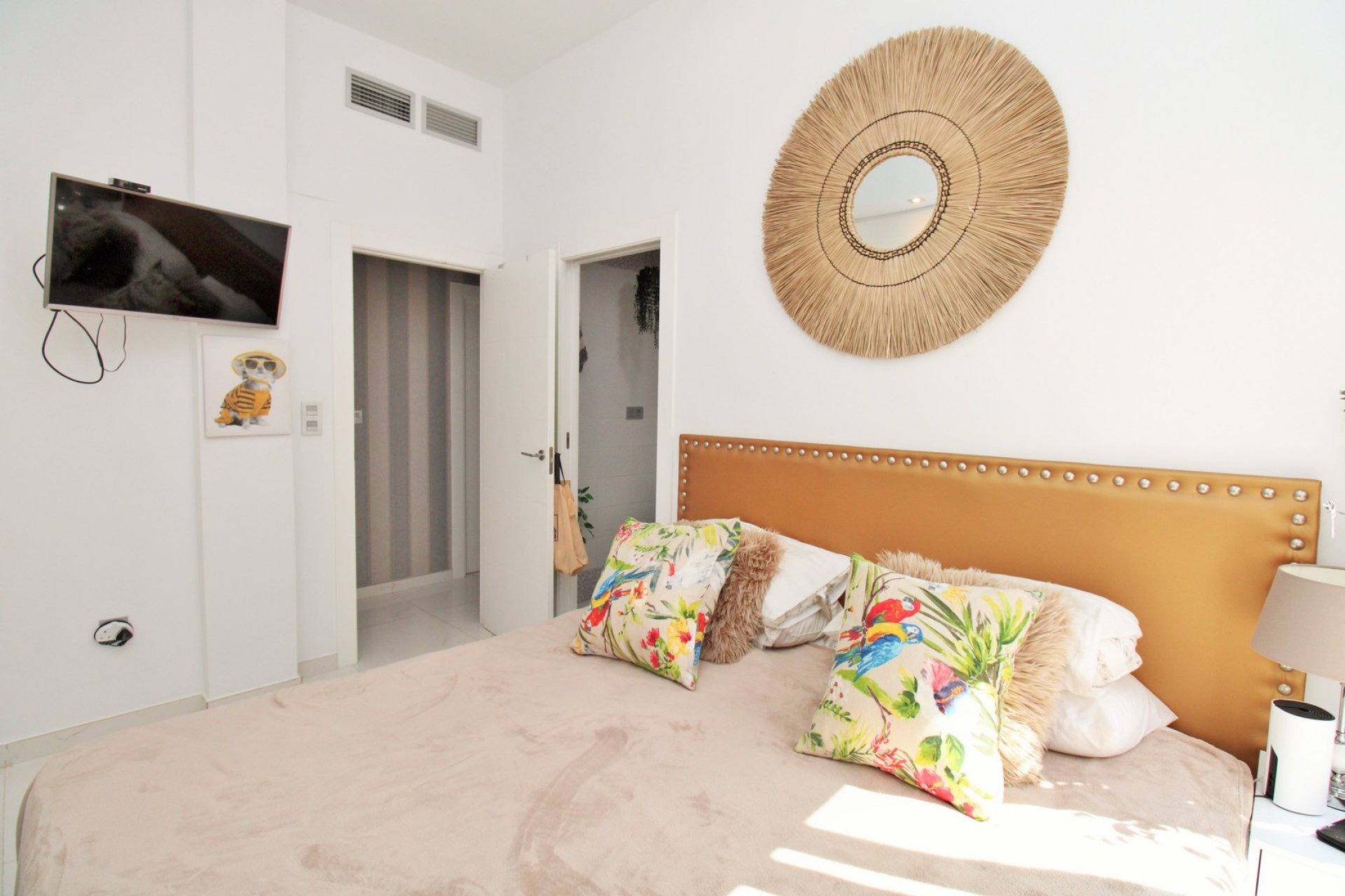 Reventa - Villa -
Villamartin - Villamartín