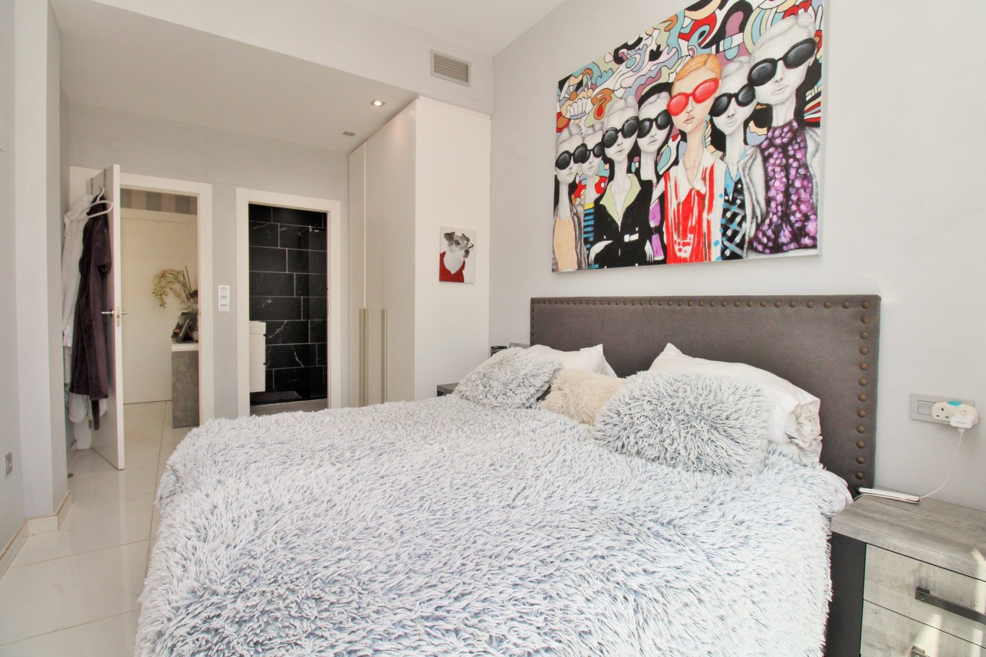 Reventa - Villa -
Villamartin - Villamartín