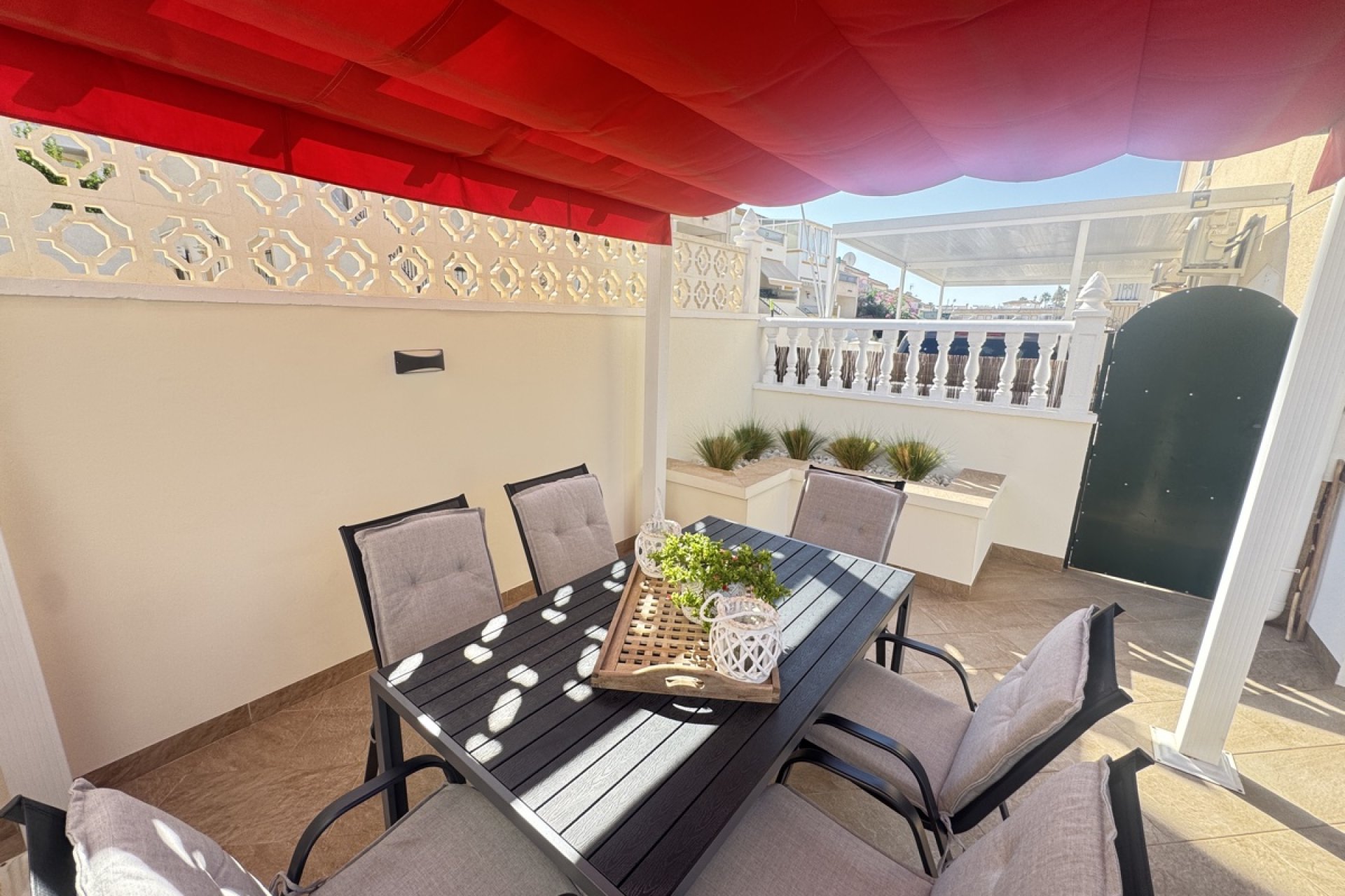 Reventa - Villa -
Villamartin - Villamartín