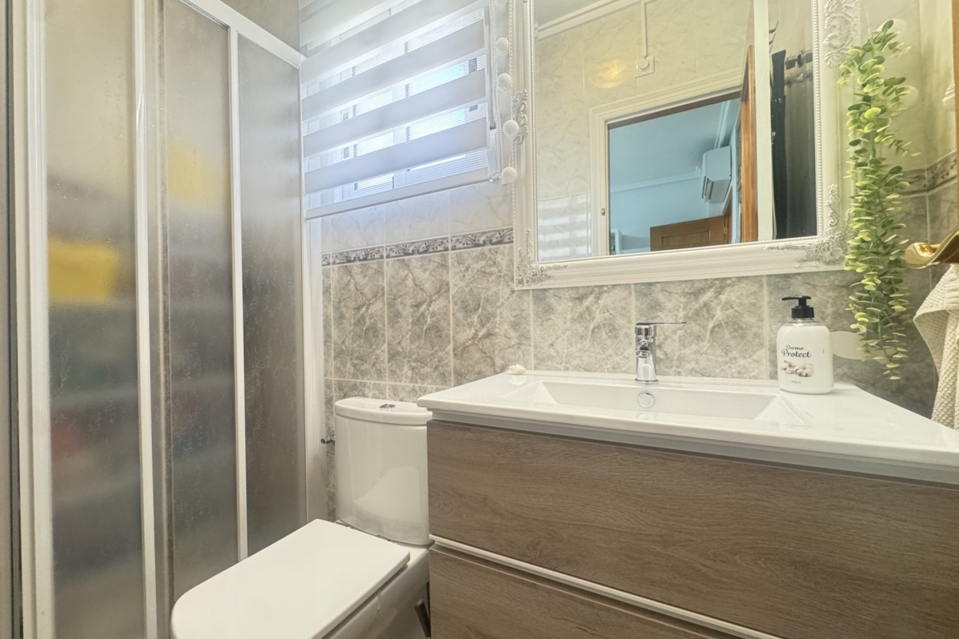 Reventa - Villa -
Villamartin - Villamartín