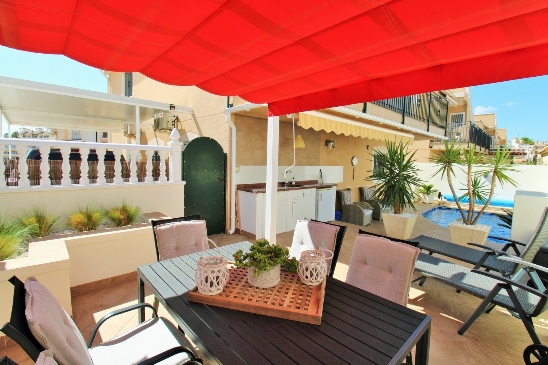 Reventa - Villa -
Villamartin - Villamartín