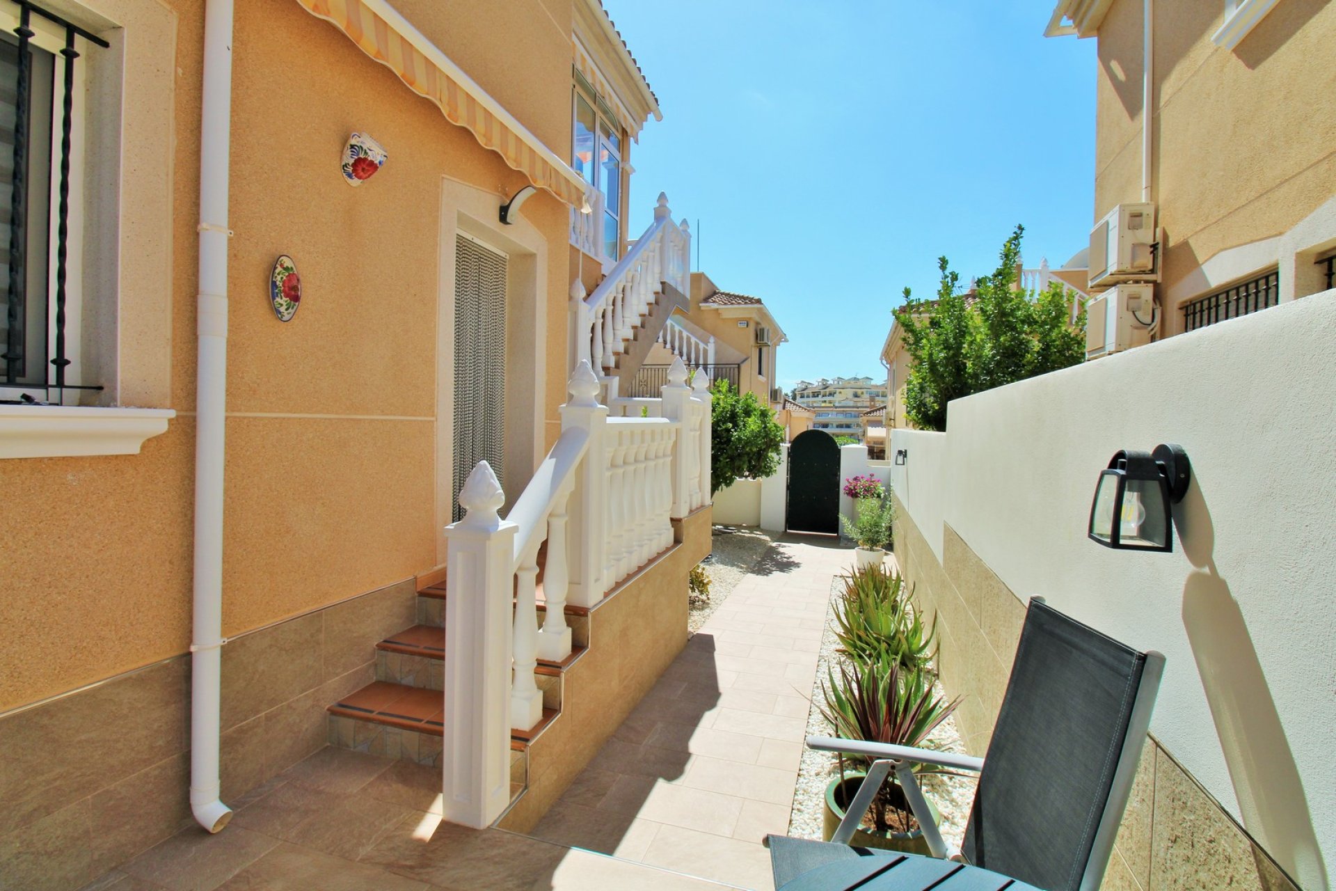 Reventa - Villa -
Villamartin - Villamartín