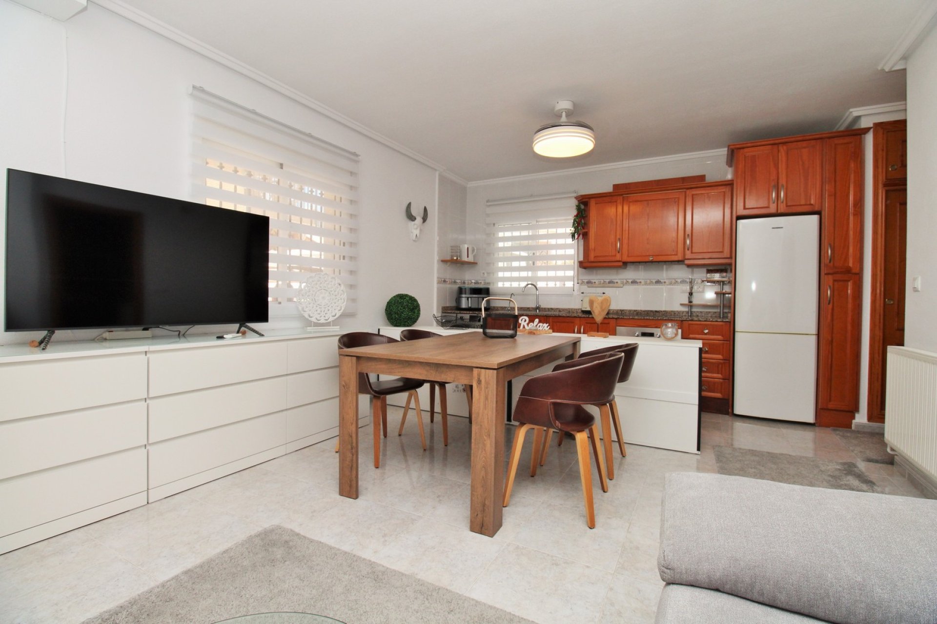 Reventa - Villa -
Villamartin - Villamartín