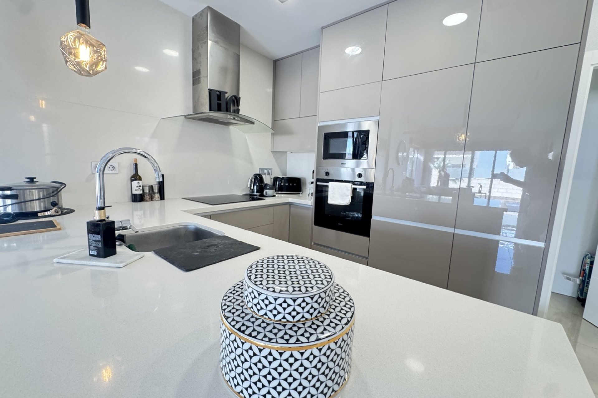 Reventa - Villa -
Villamartin - Villamartín