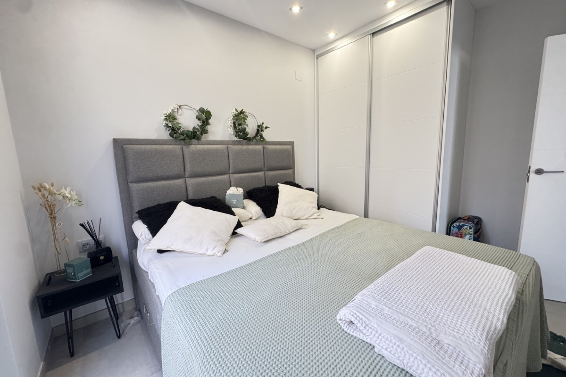 Reventa - Villa -
Villamartin - Villamartín