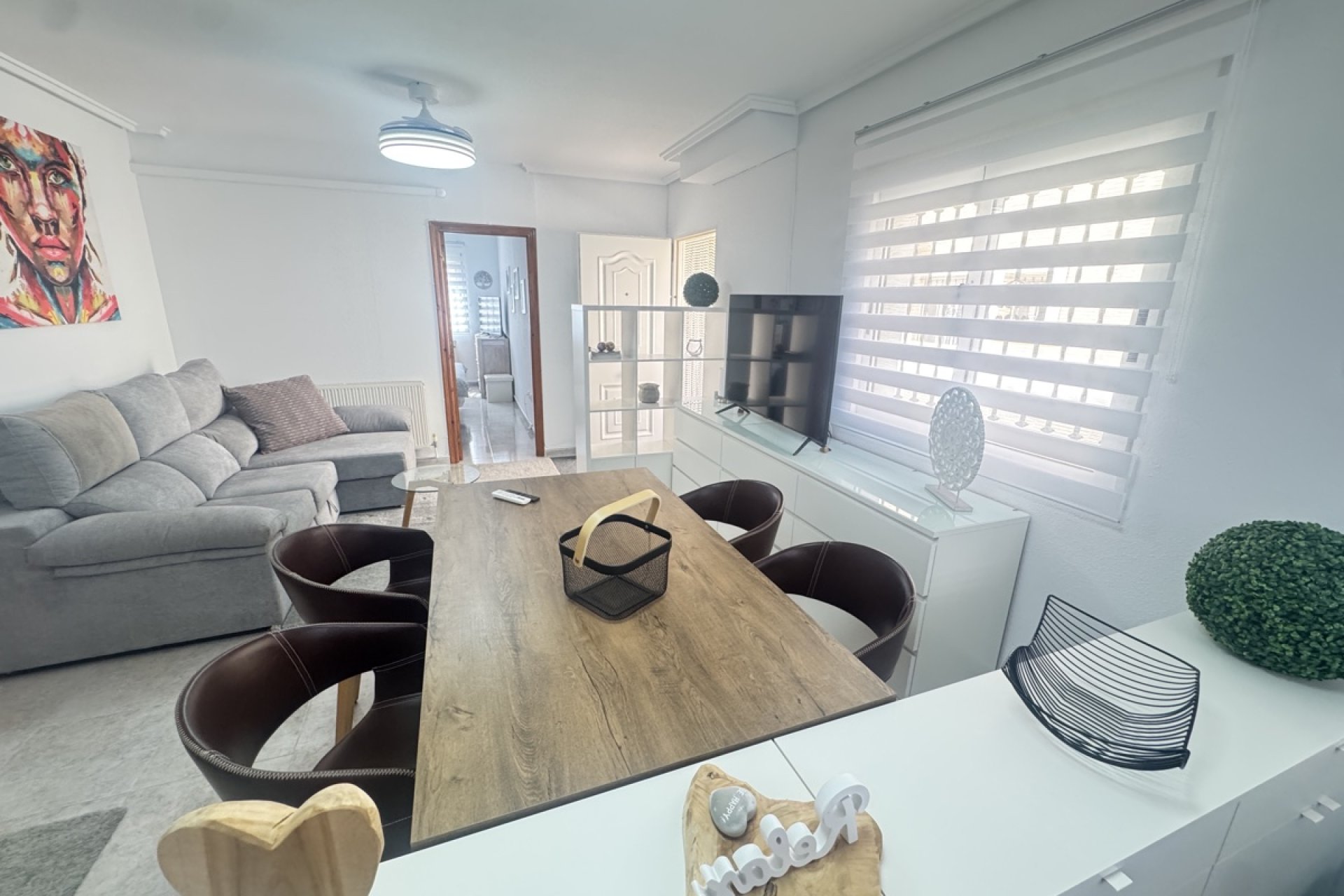 Reventa - Villa -
Villamartin - Villamartín