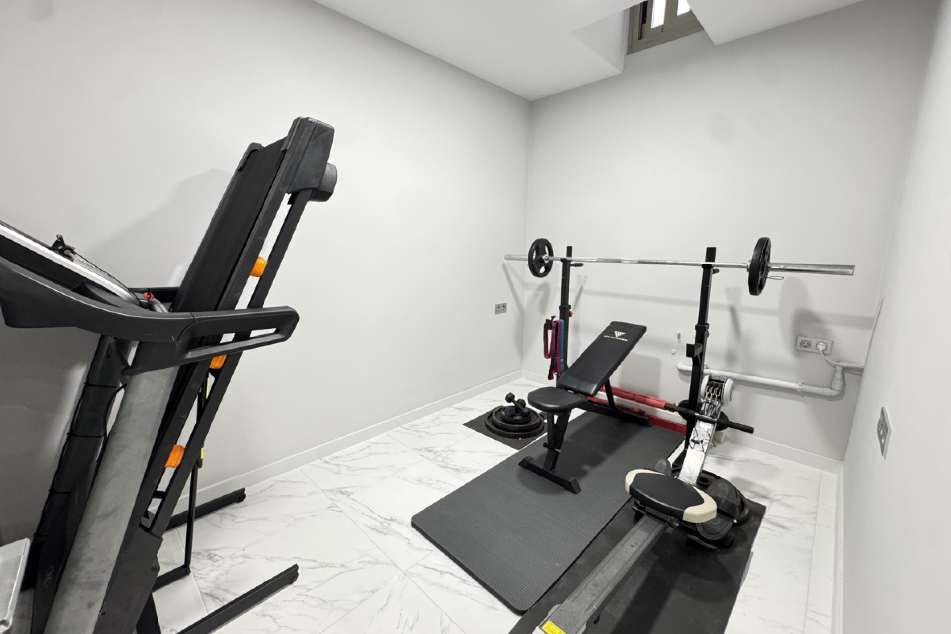 Reventa - Villa -
Villamartin - Villamartín