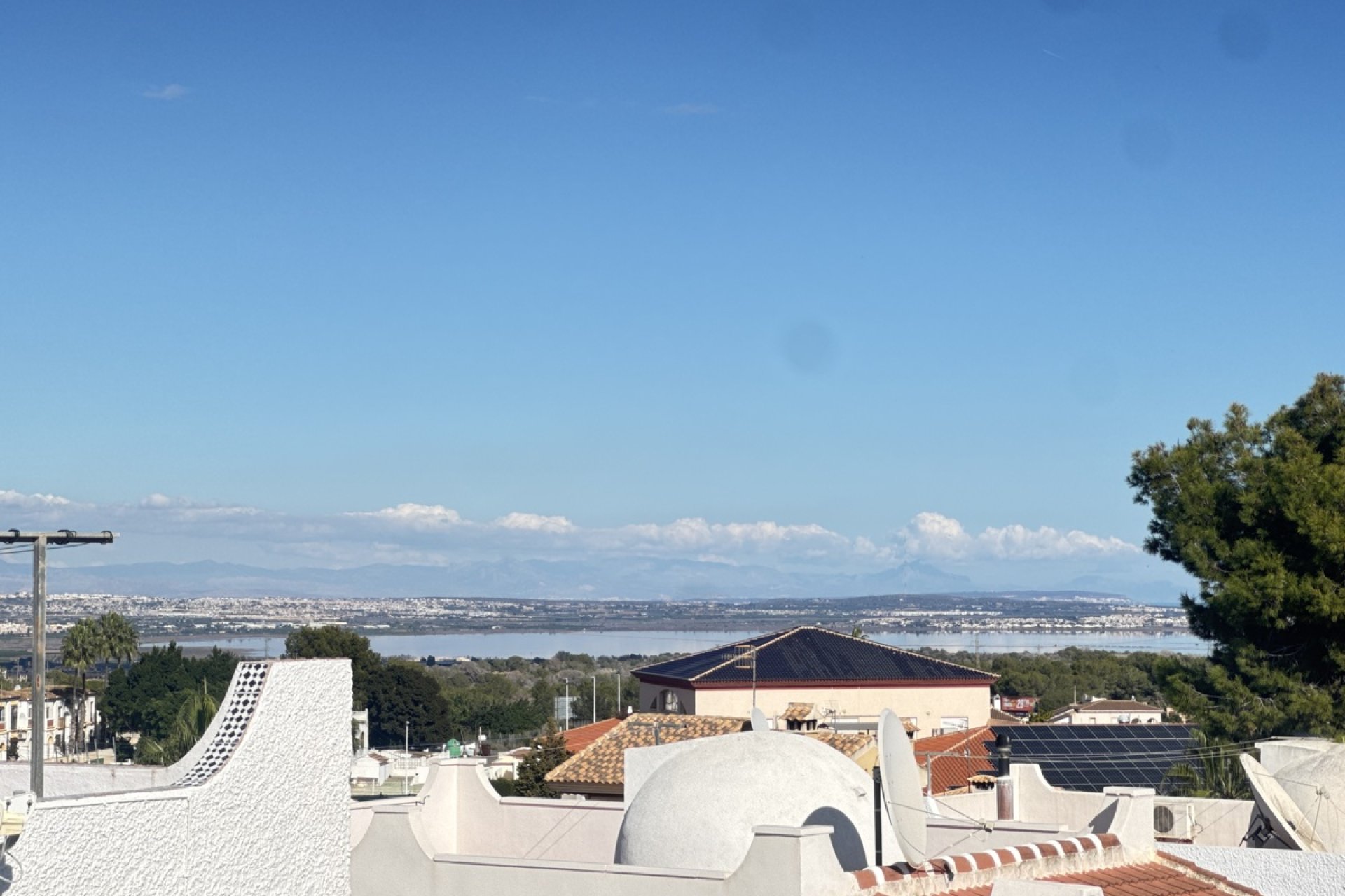 Reventa - Villa -
Villamartin - Villamartín