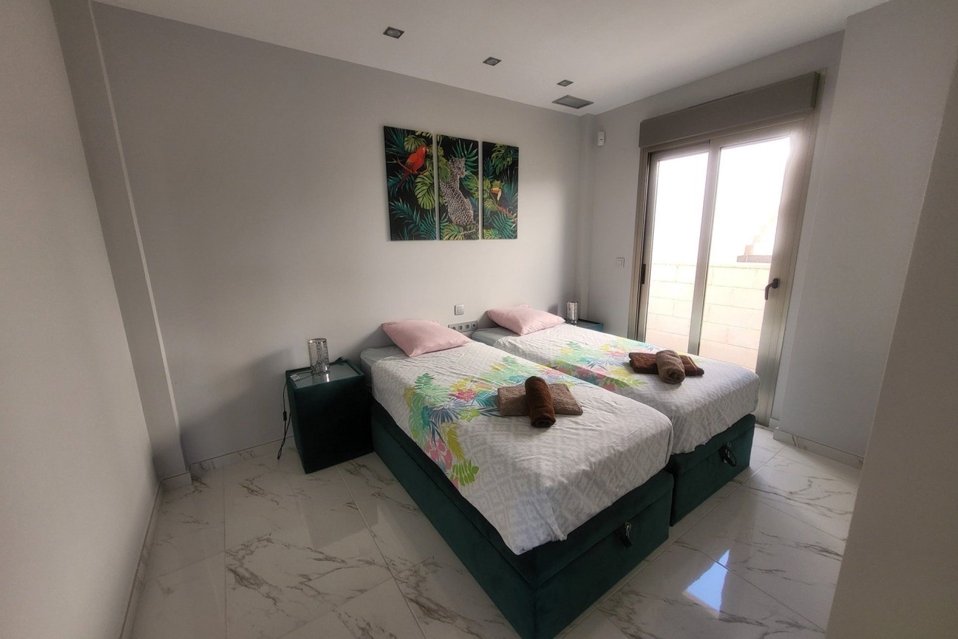 Reventa - Villa -
Villamartin - Villamartín