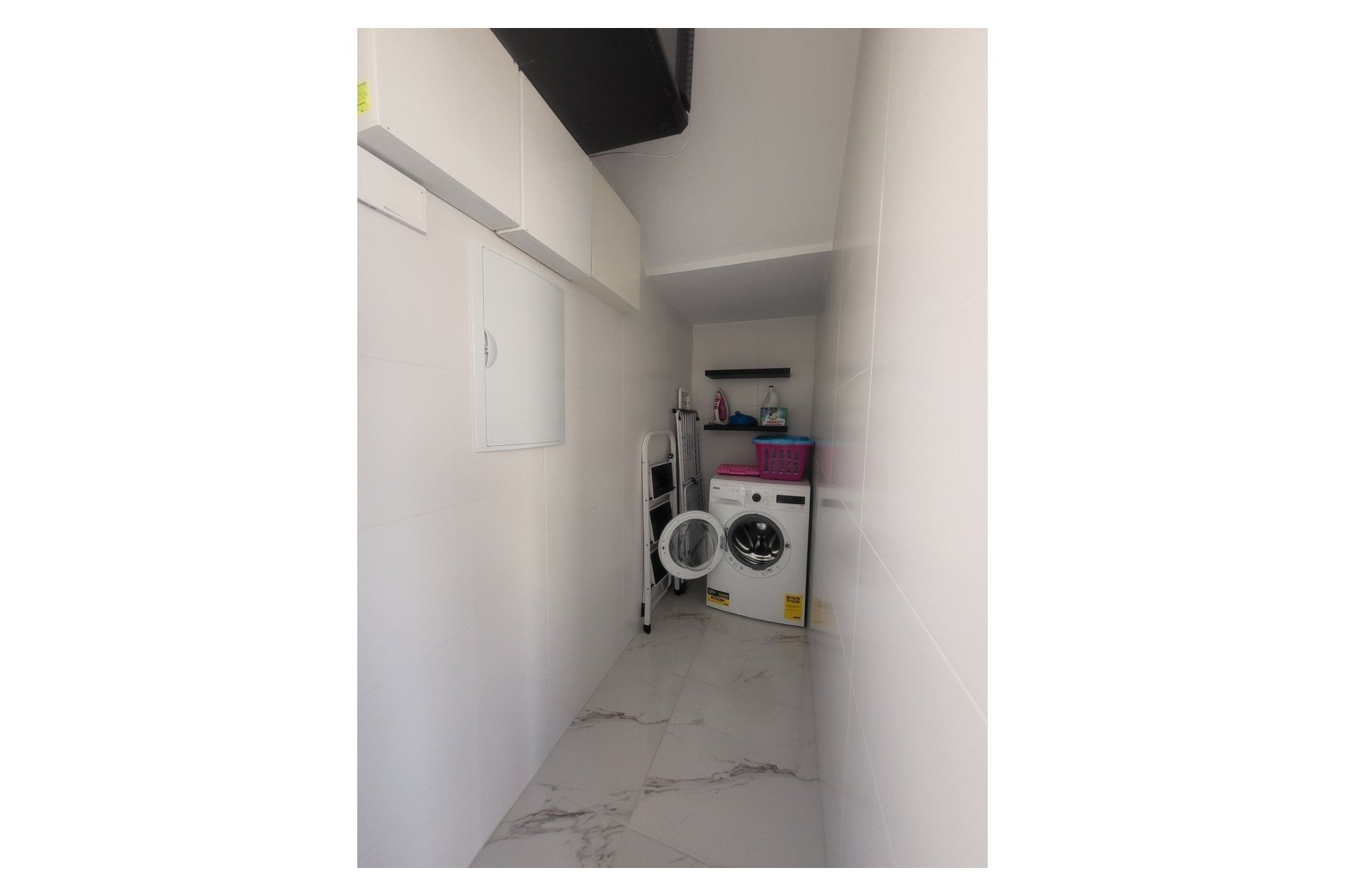 Reventa - Villa -
Villamartin - Villamartín