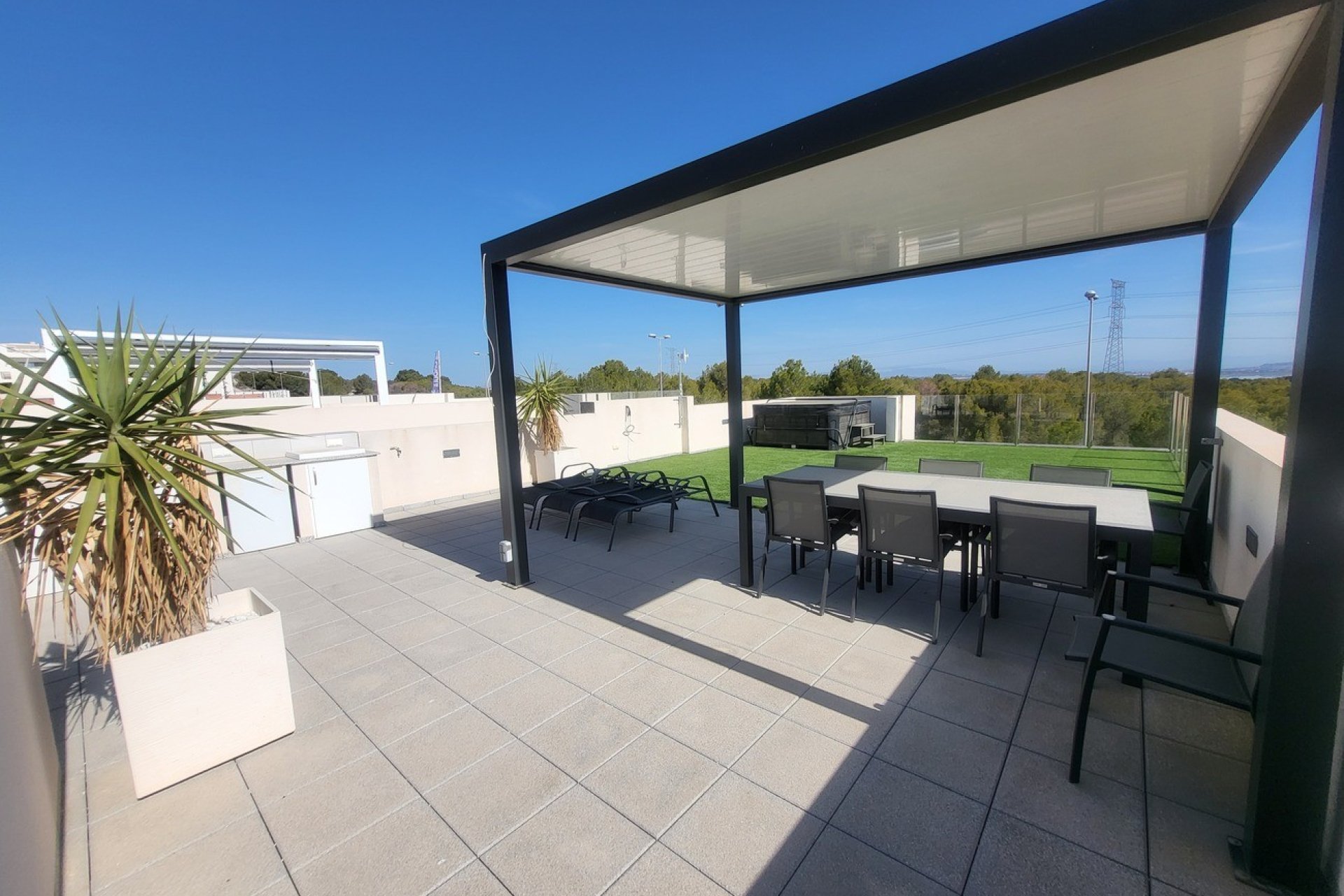 Reventa - Villa -
Villamartin - Villamartín